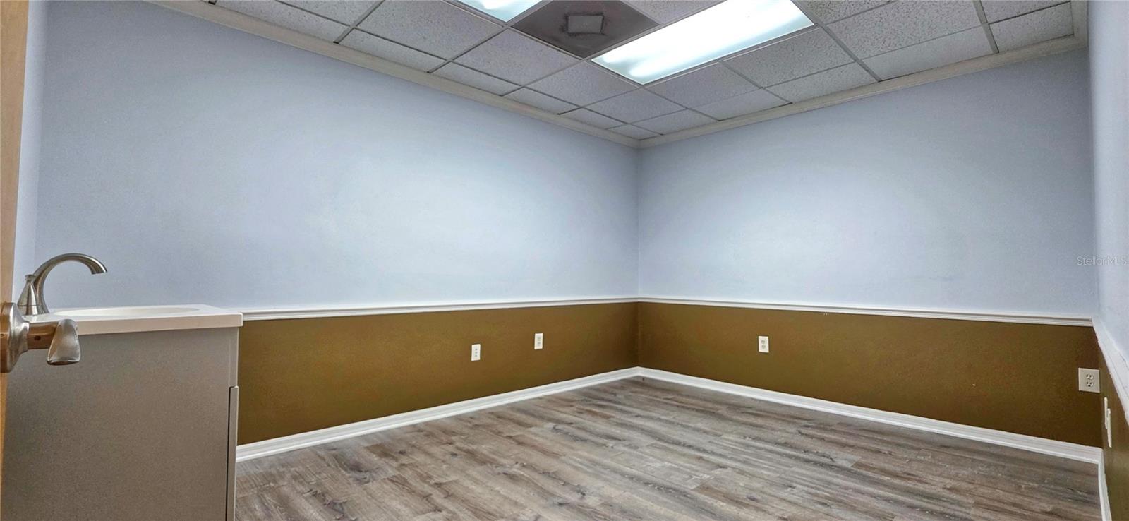 2323 Curlew Rd #7b Property Photo 11