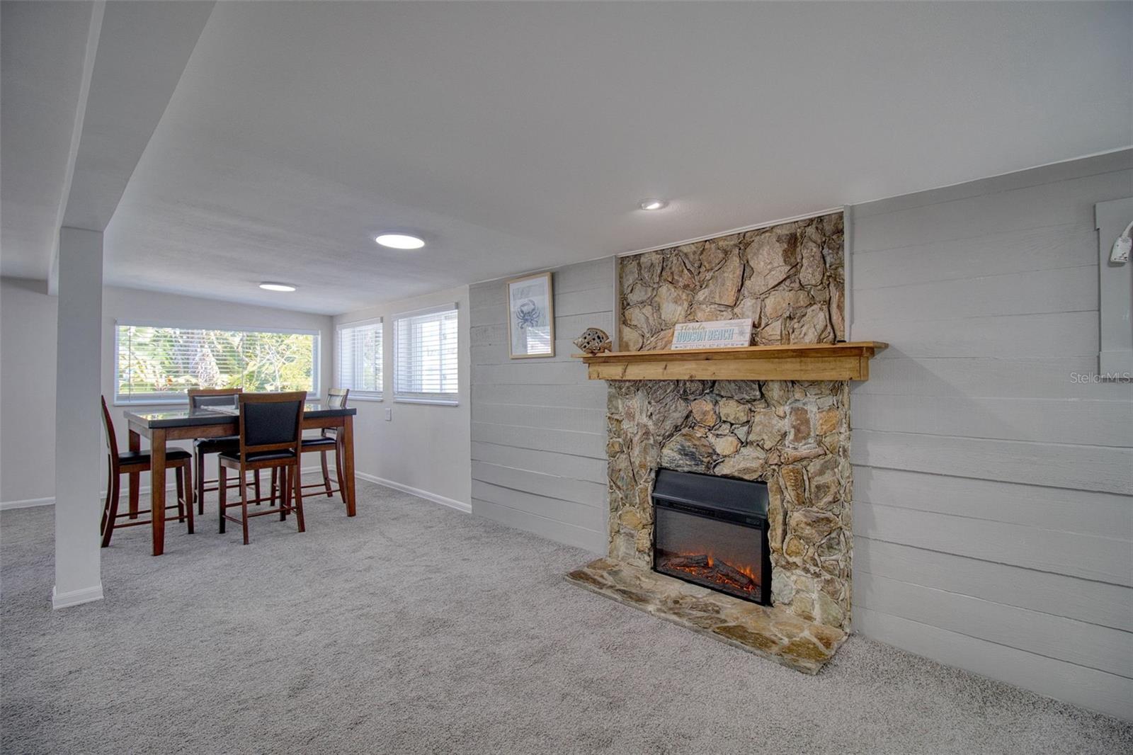 6820 Sea Ranch Dr Property Photo 6