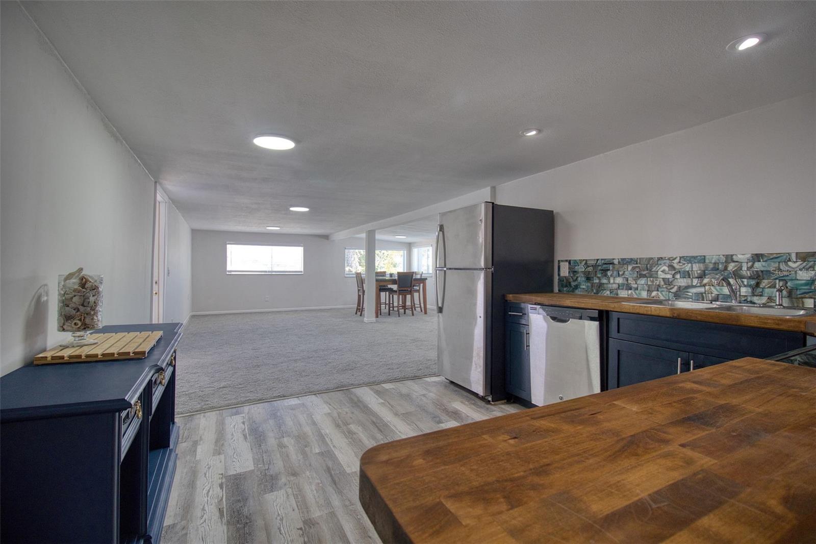 6820 Sea Ranch Dr Property Photo 8