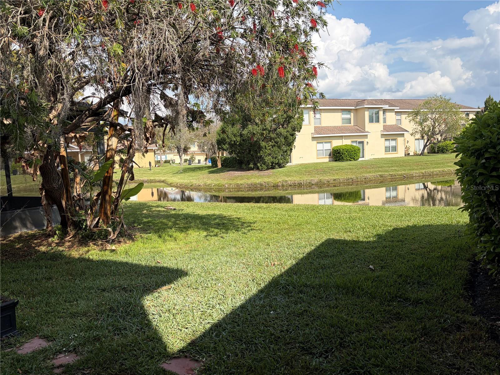 8914 Iron Oak Property Photo 3