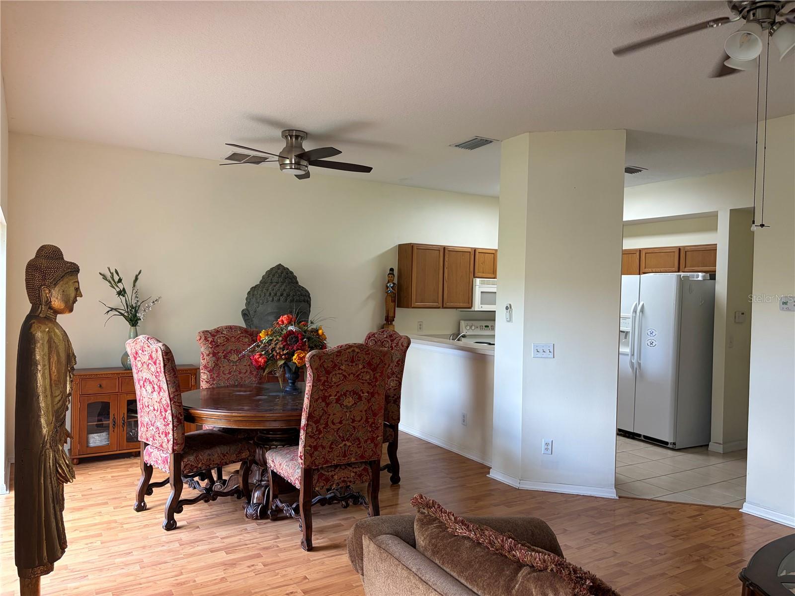 8914 Iron Oak Property Photo 8