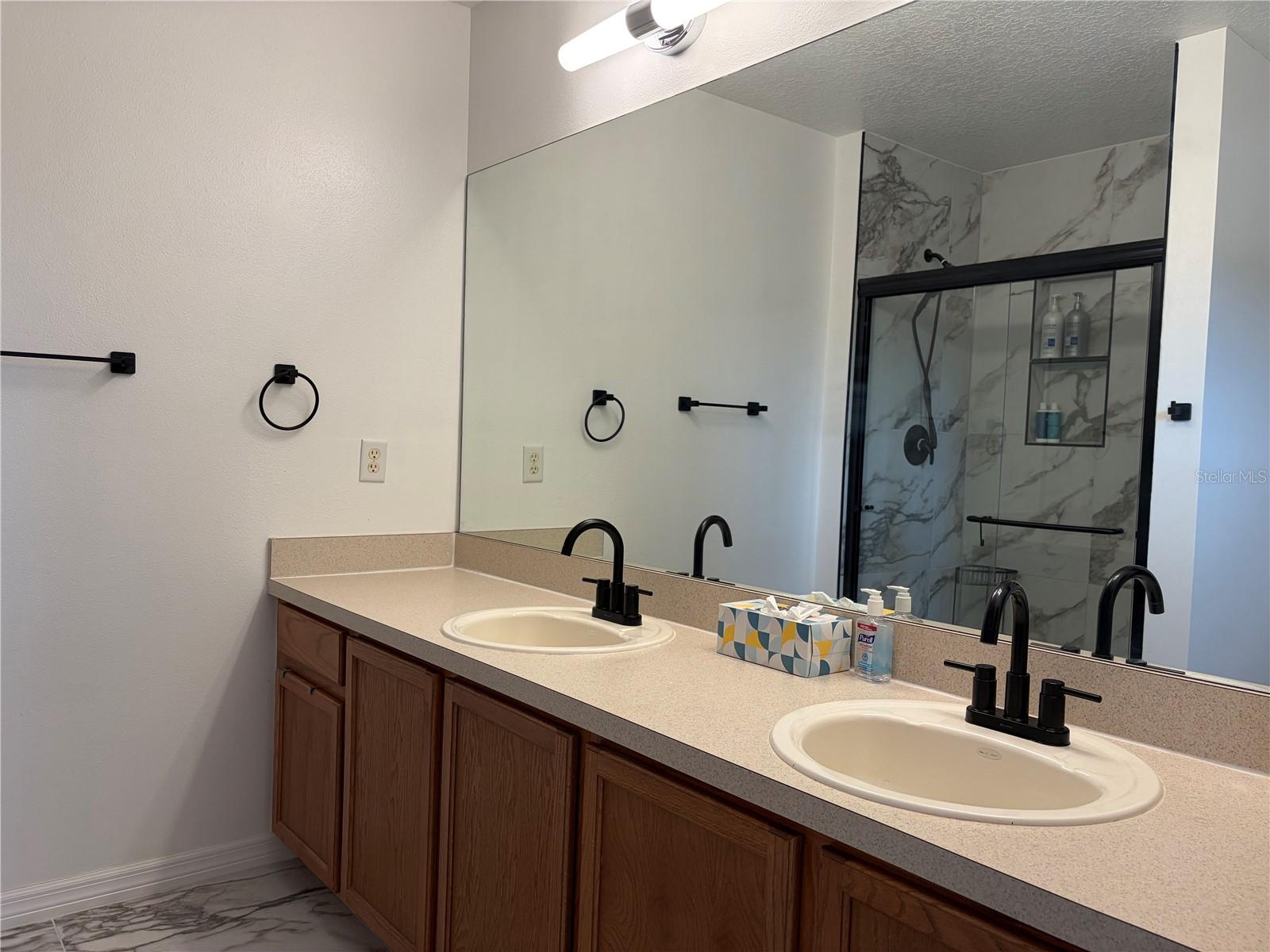 8914 Iron Oak Property Photo 16