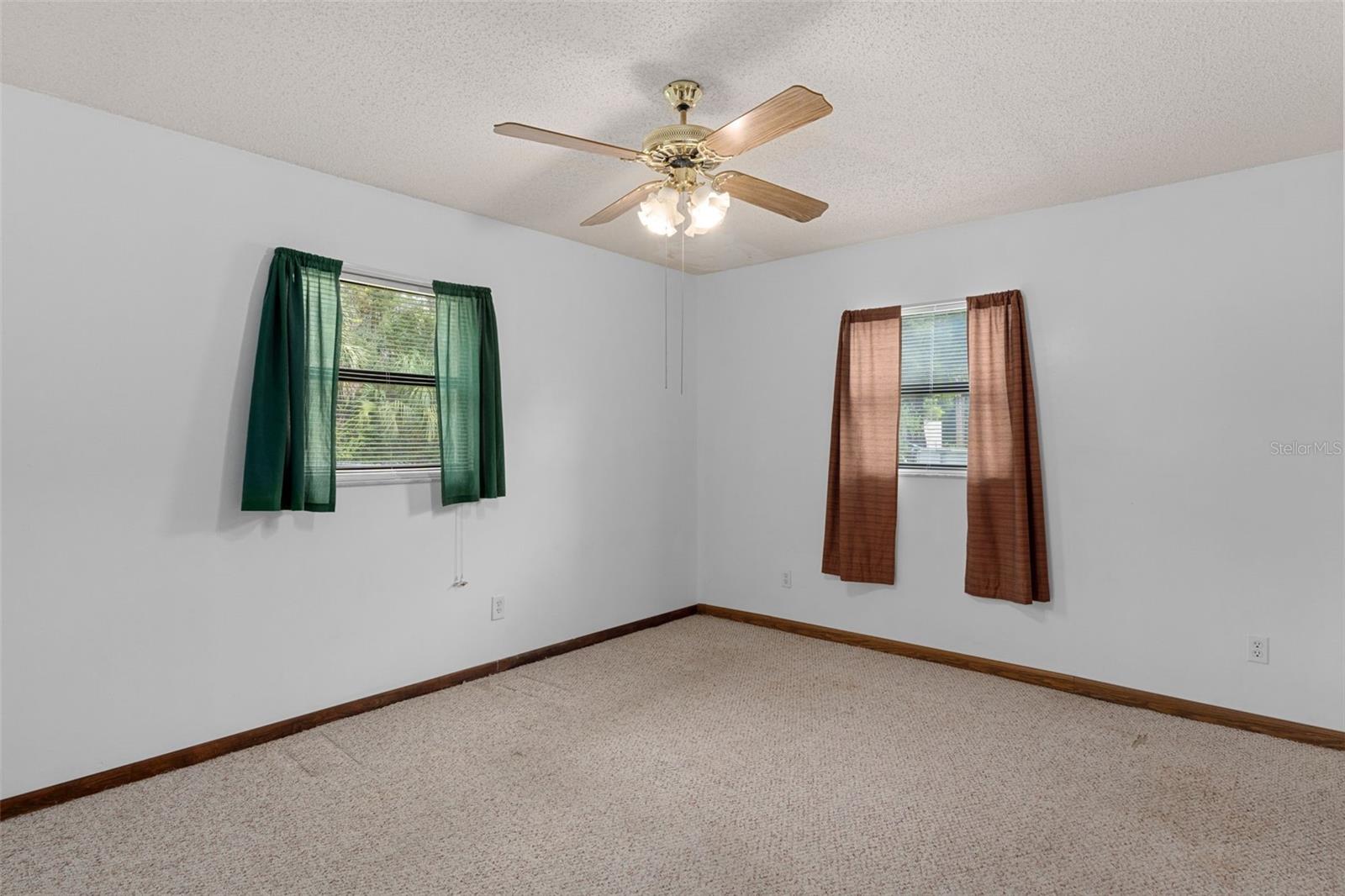 7095 W Greenwood Ln Property Photo 17