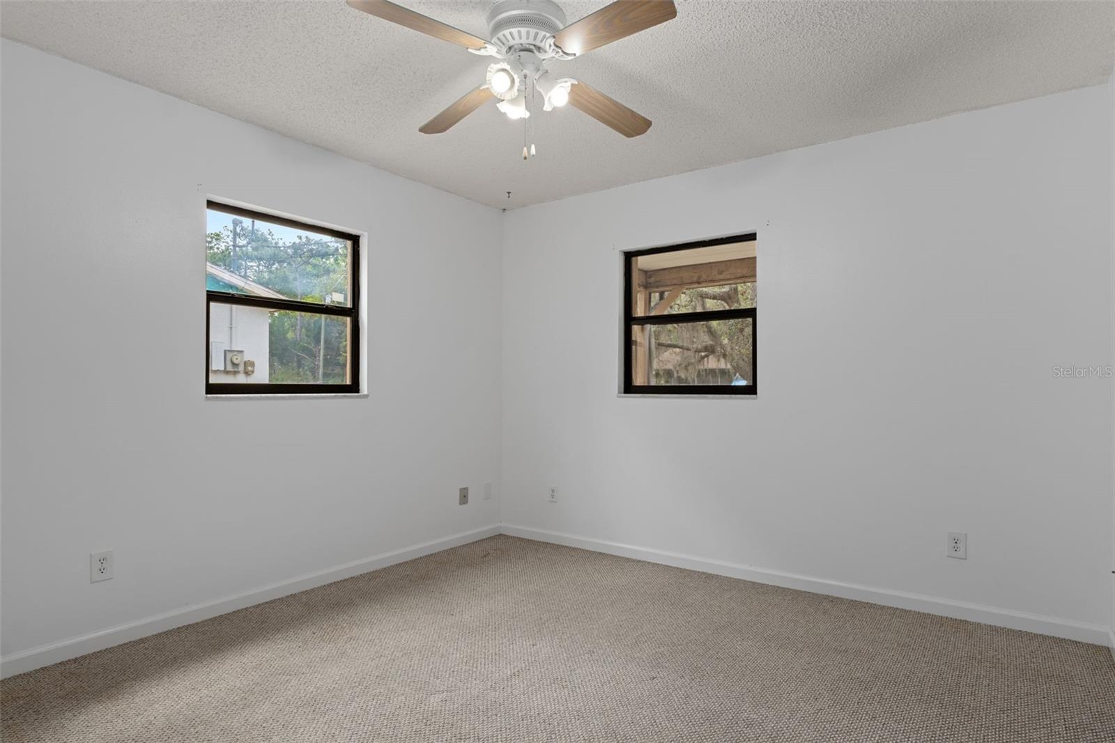 7095 W Greenwood Ln Property Photo 22