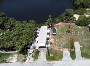 6981 Edgewater Dr Property Photo 4