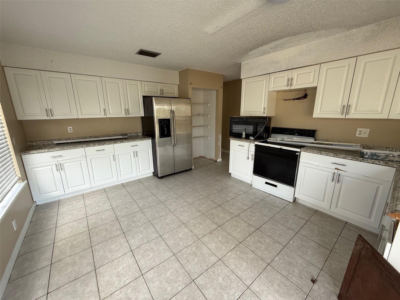 9085 Heather Blvd Property Photo 5