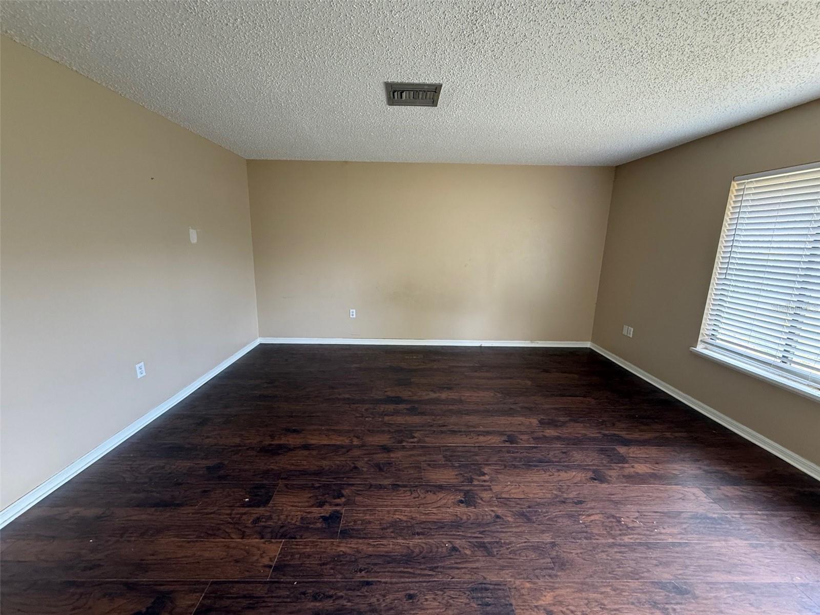 9085 Heather Blvd Property Photo 7