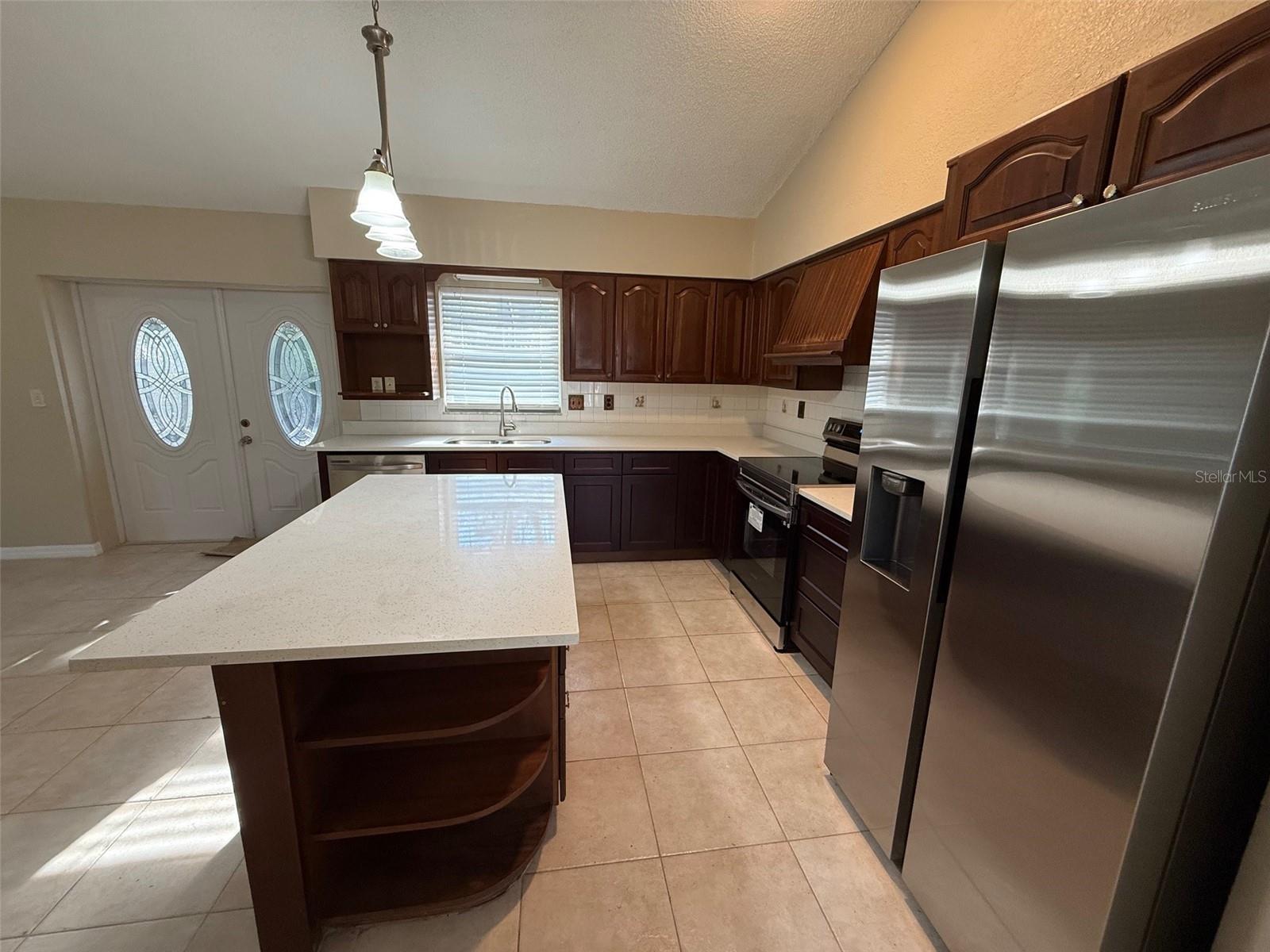 2392 Fairview Rd Property Photo 6