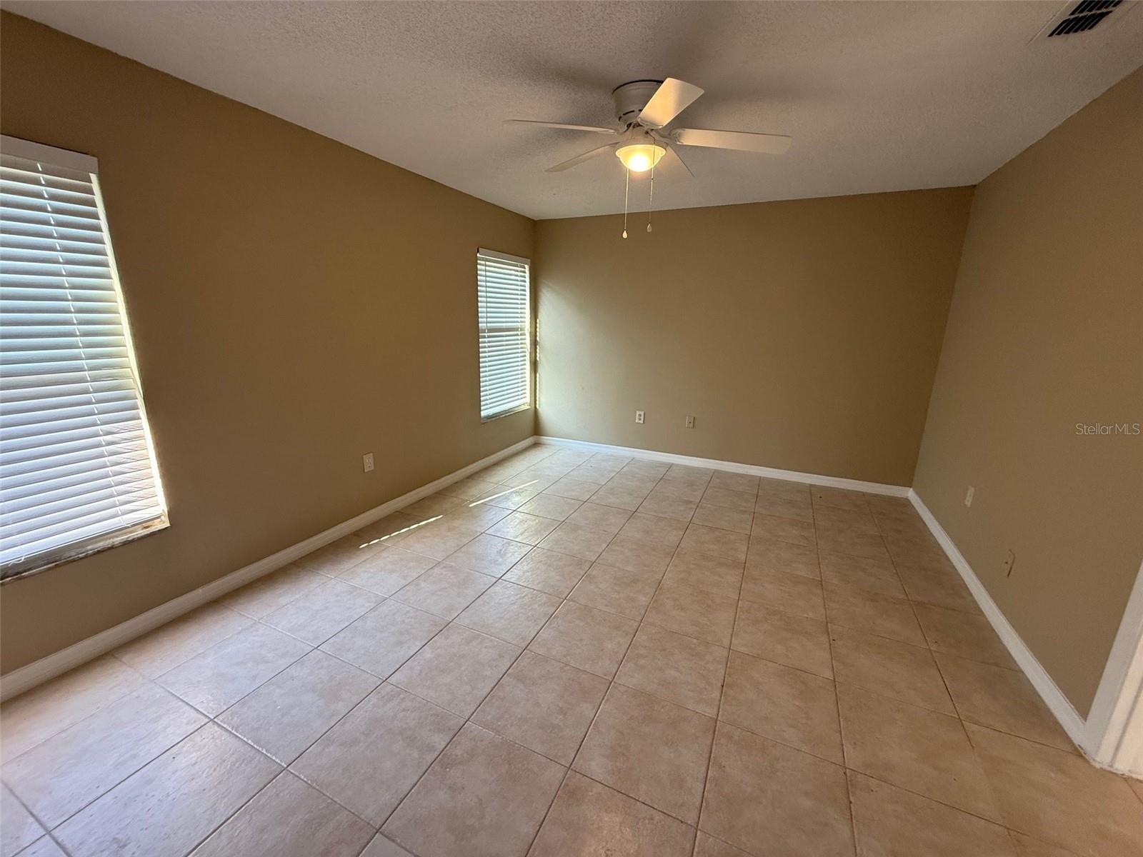 2392 Fairview Rd Property Photo 11