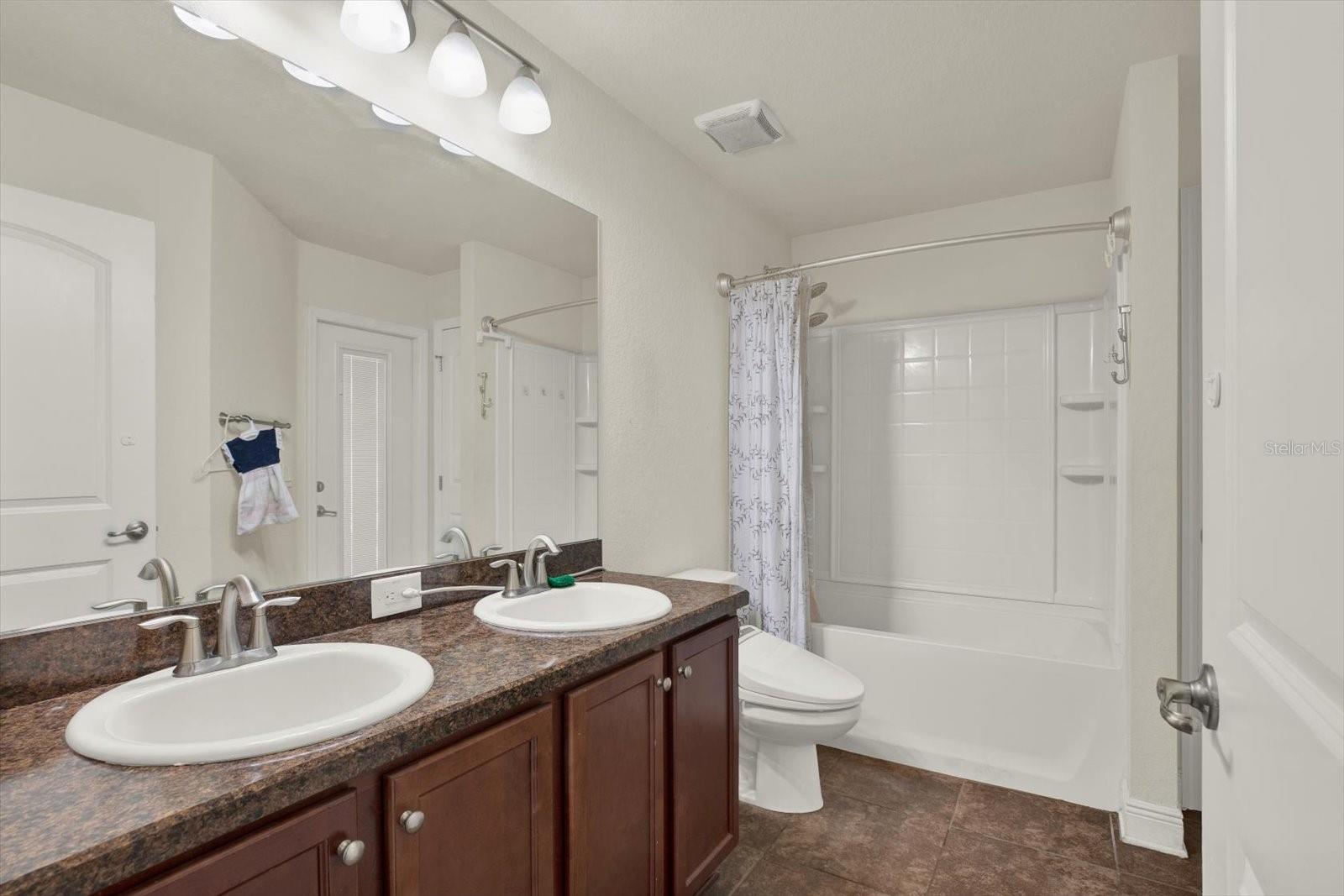 14061 White Plains St Property Photo 19