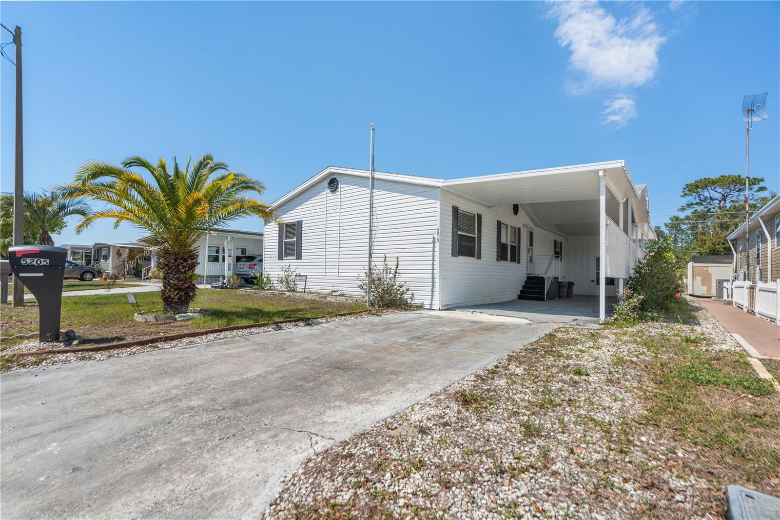 5205 Botany Dr Property Photo 1