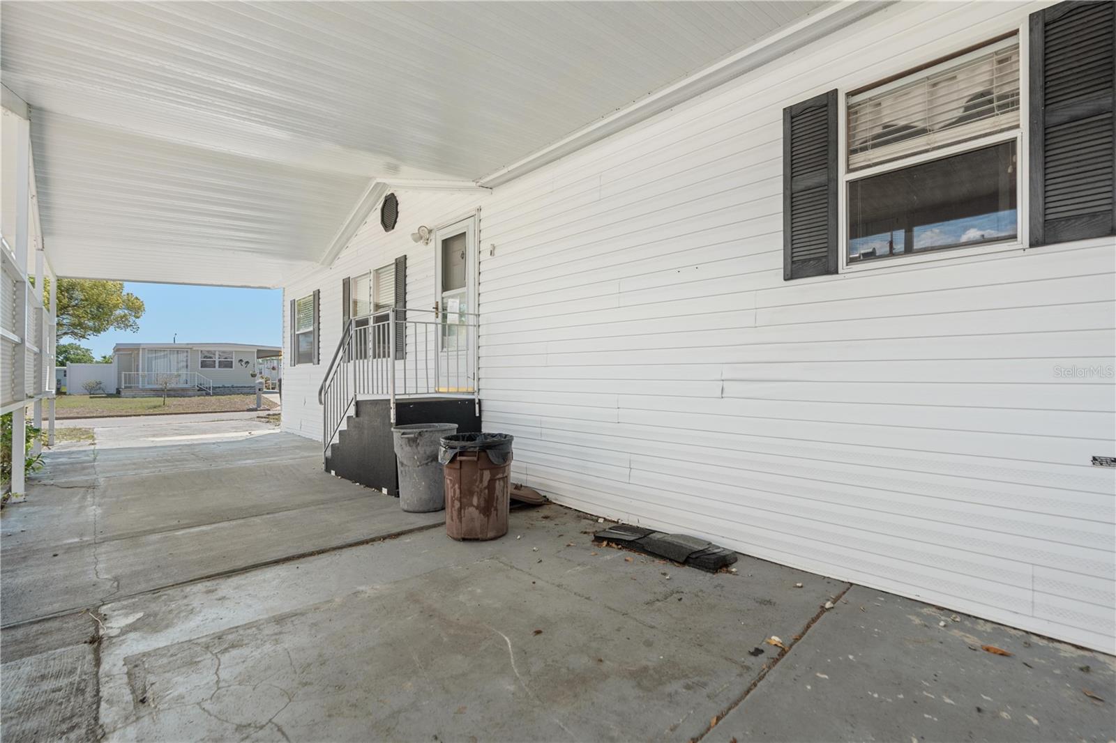 5205 Botany Dr Property Photo 3