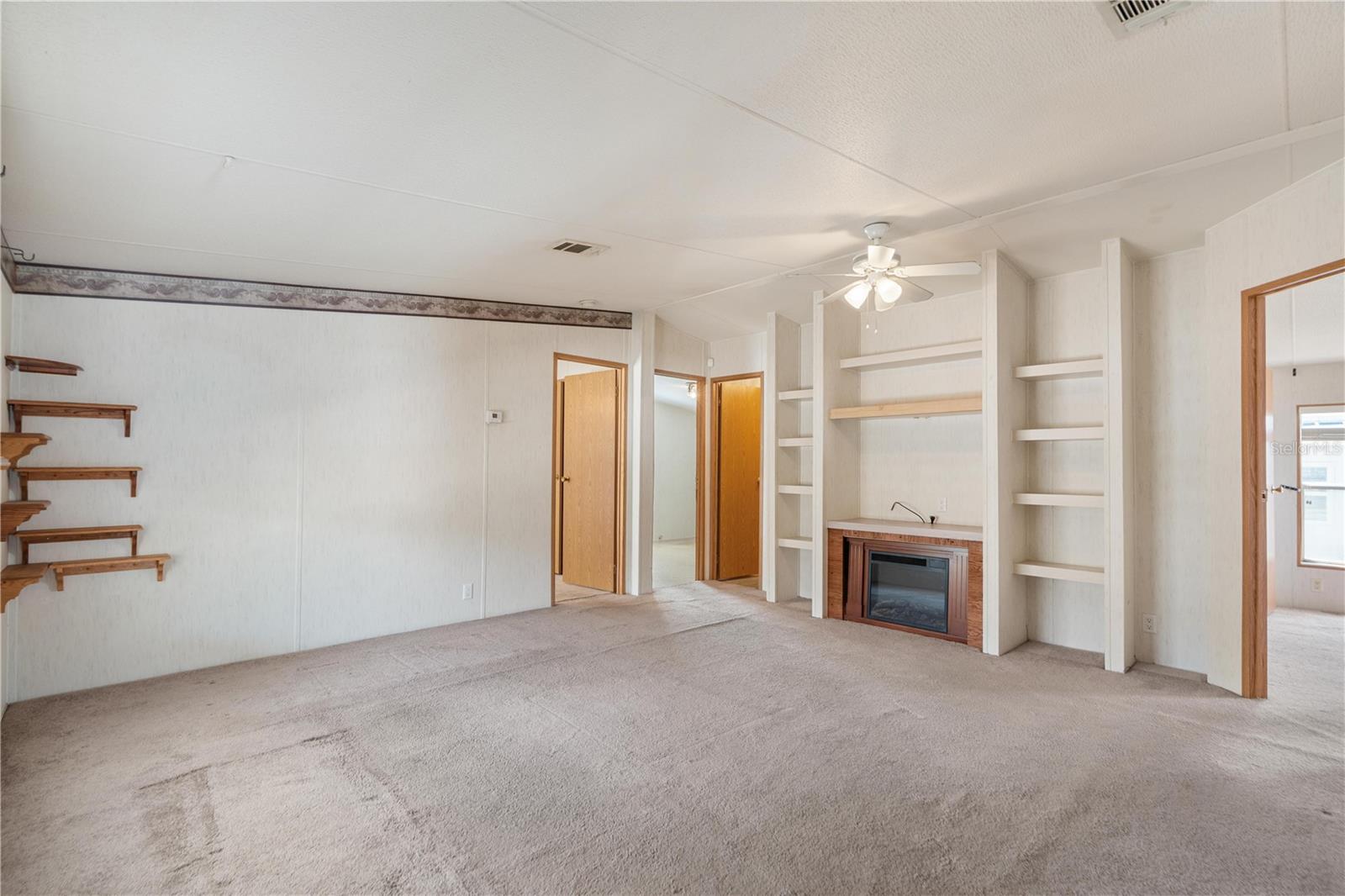 5205 Botany Dr Property Photo 4