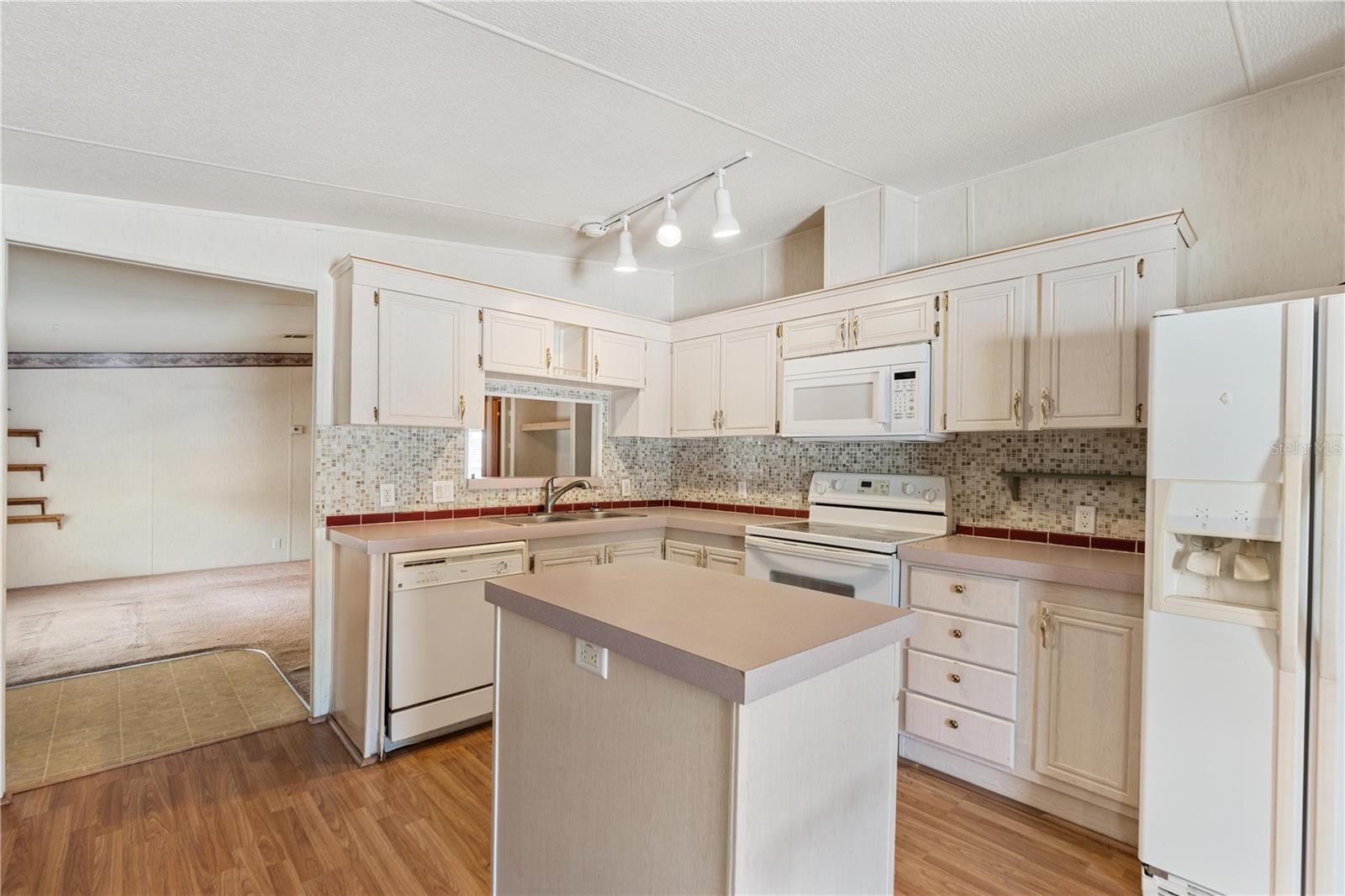 5205 Botany Dr Property Photo 8