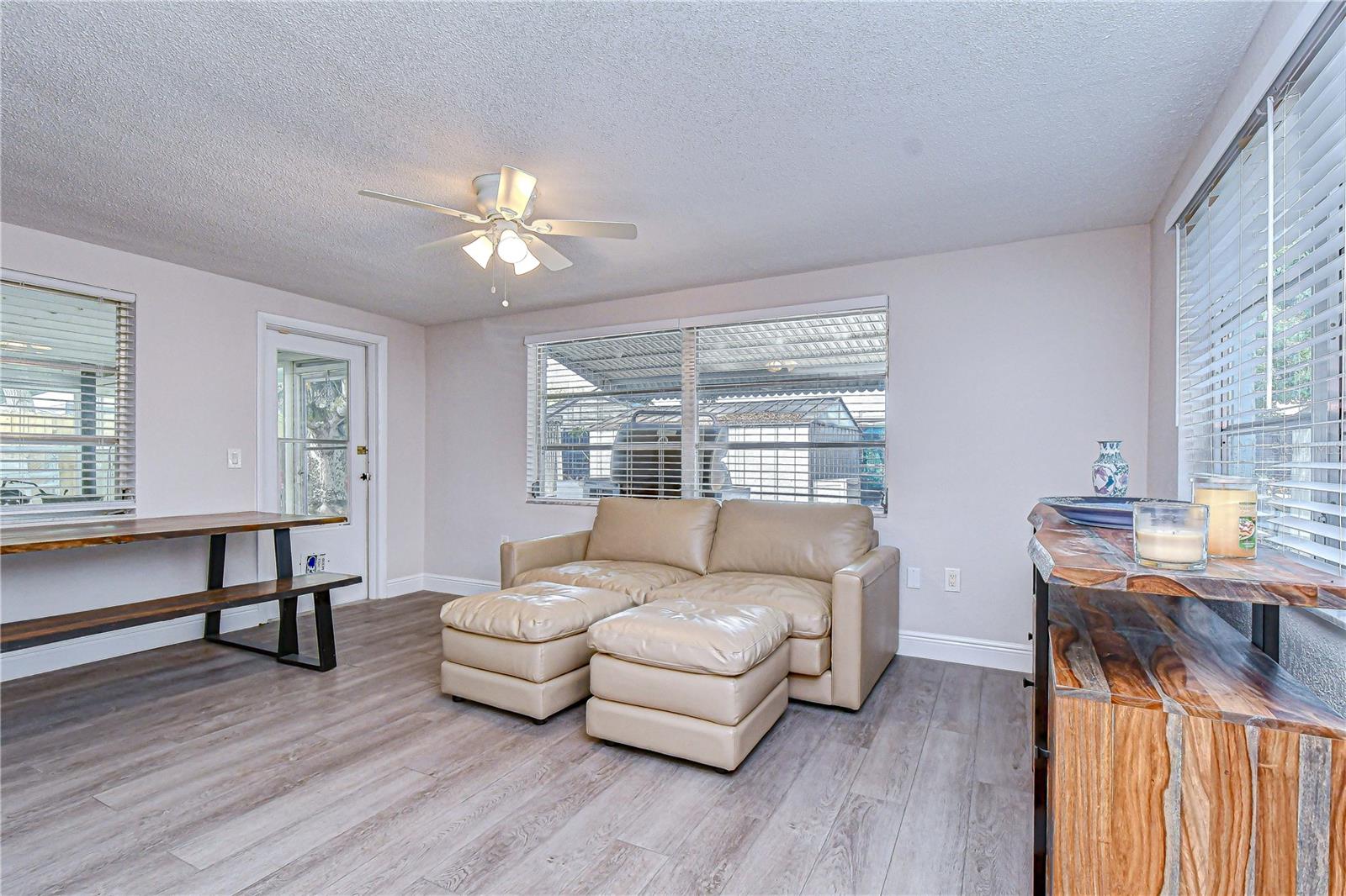 10901 Oldham Rd Property Photo 22