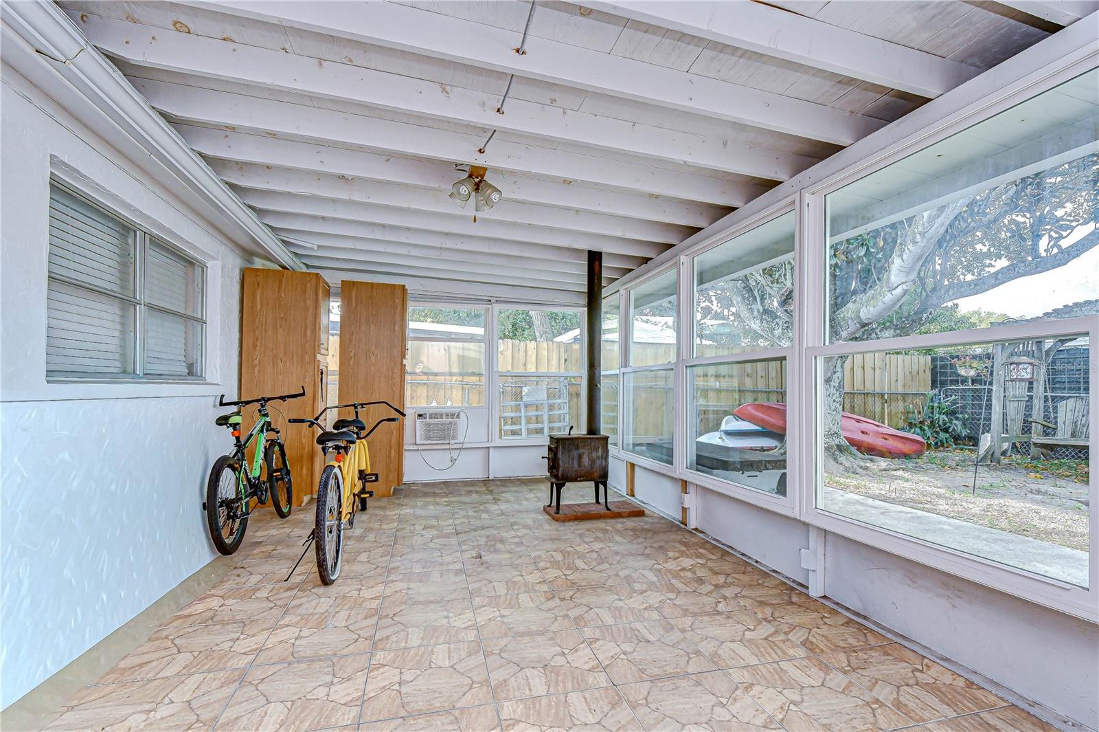 10901 Oldham Rd Property Photo 44