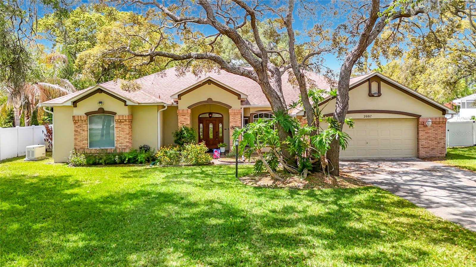 2087 BREEZY WAY