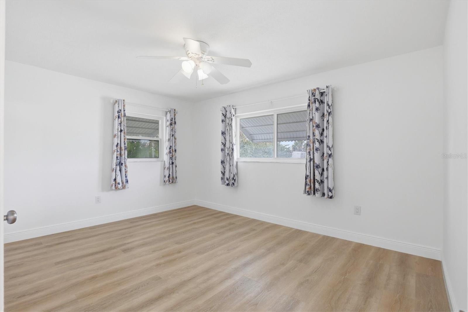 13538 Leslie Dr Property Photo 44