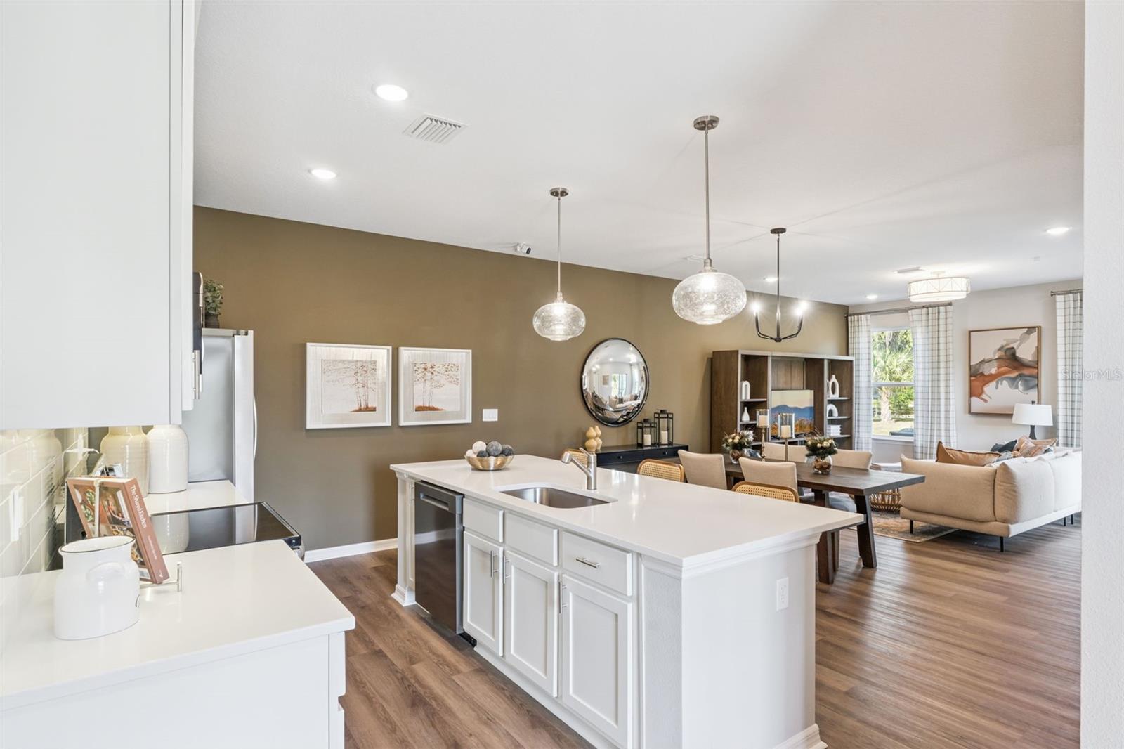 642 Cedar Elm Ct Property Photo 8
