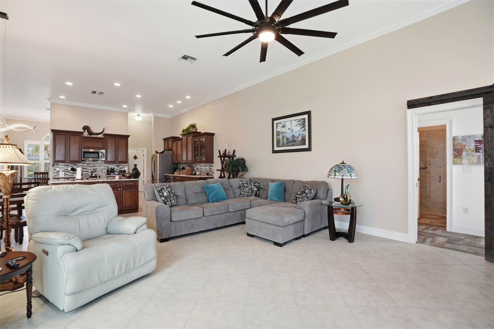 9203 Lake Cypress Loop Property Photo 18