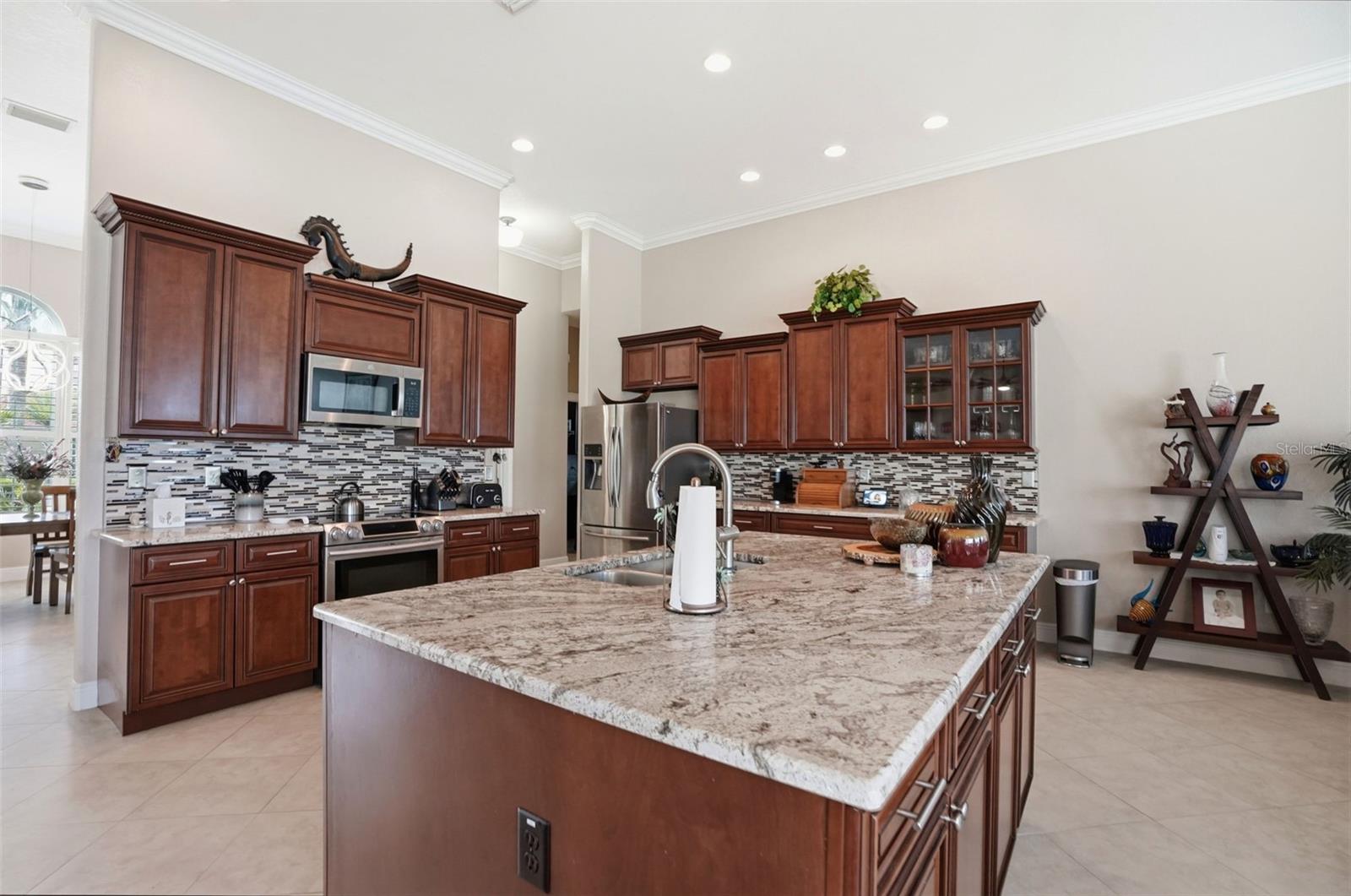 9203 Lake Cypress Loop Property Photo 21