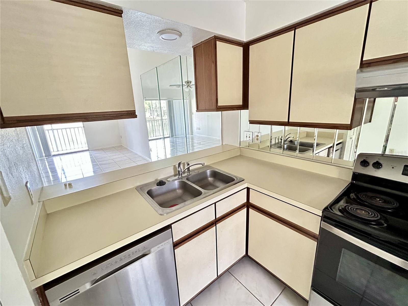 6519 Spring Flower Dr #24 Property Photo 6