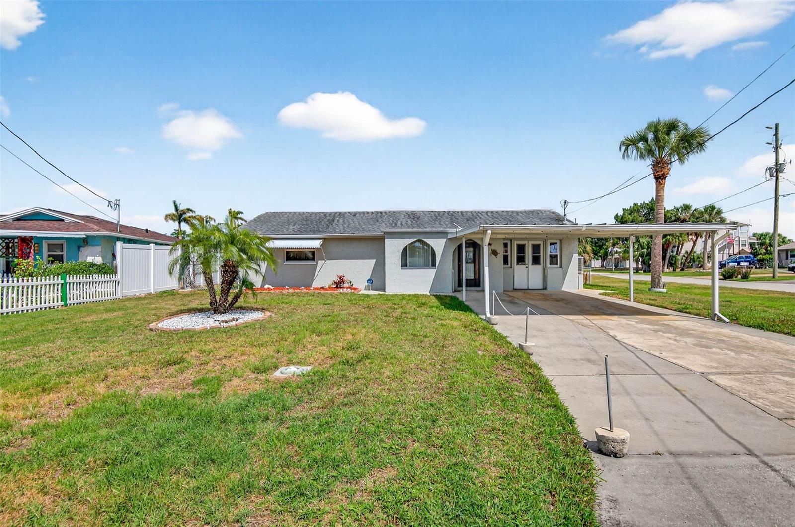 6645 HARBOR DR Property Photo 1