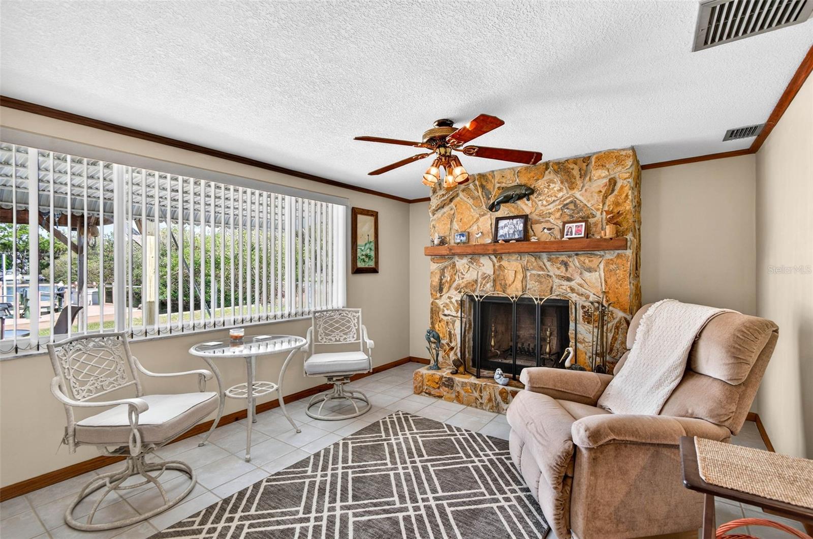 6645 Harbor Dr Property Photo 11