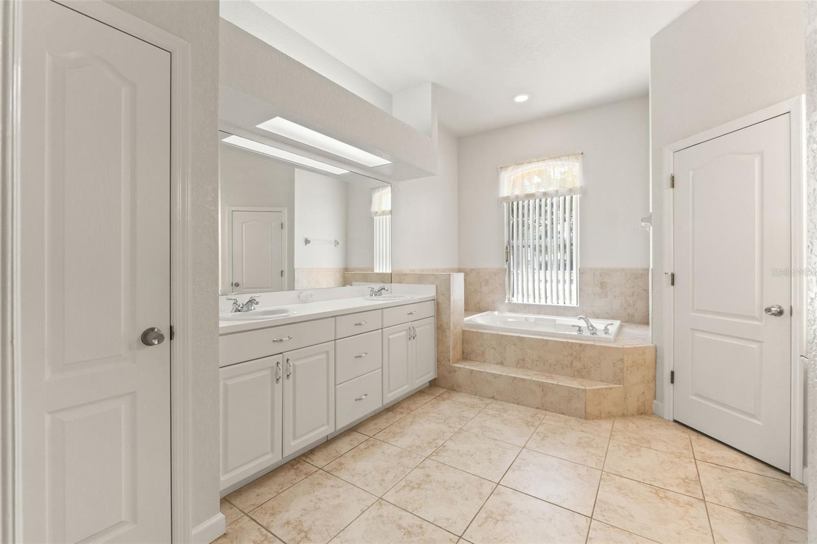 8227 Galgano Ln Property Photo 8