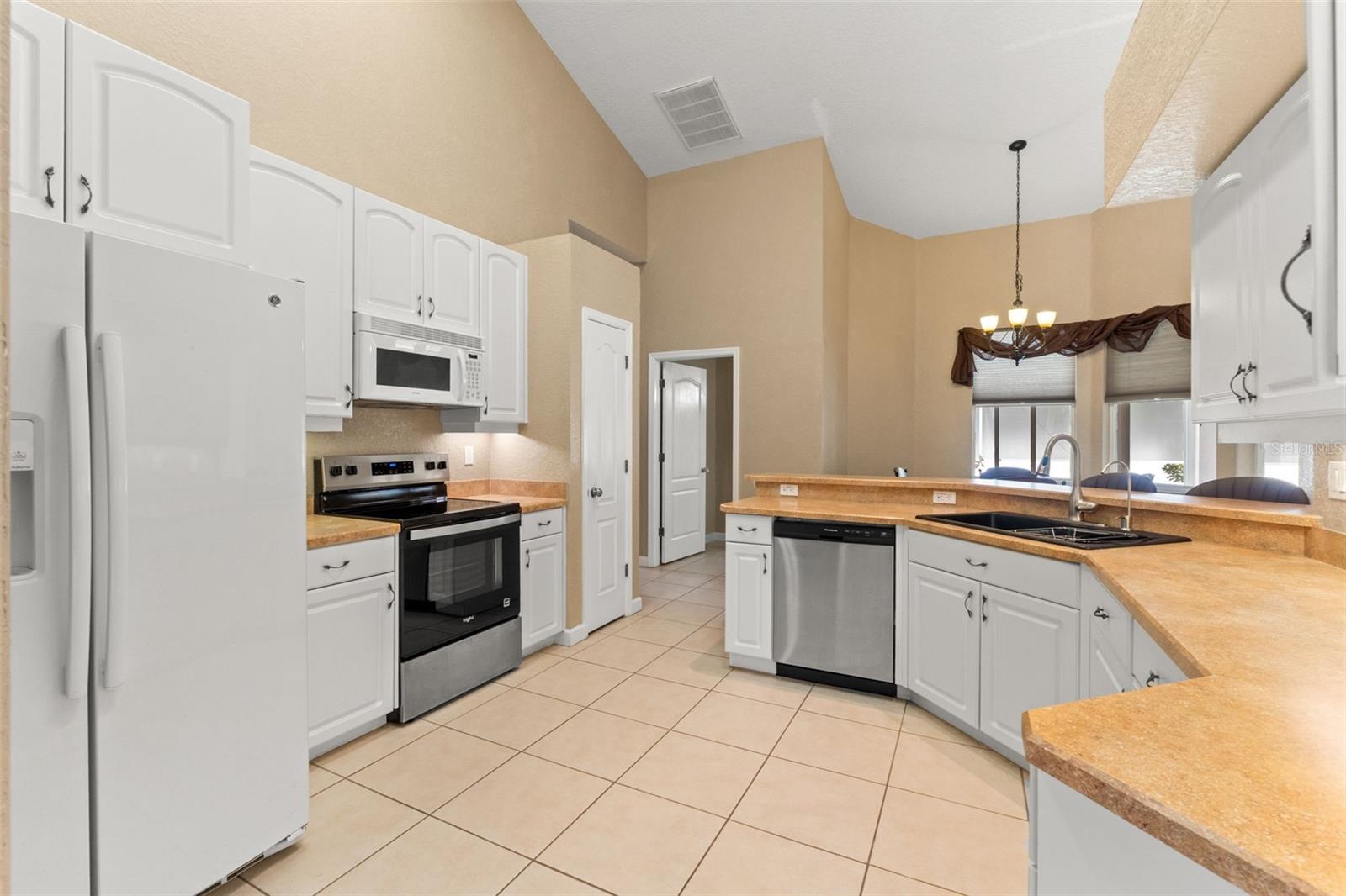 8227 Galgano Ln Property Photo 14