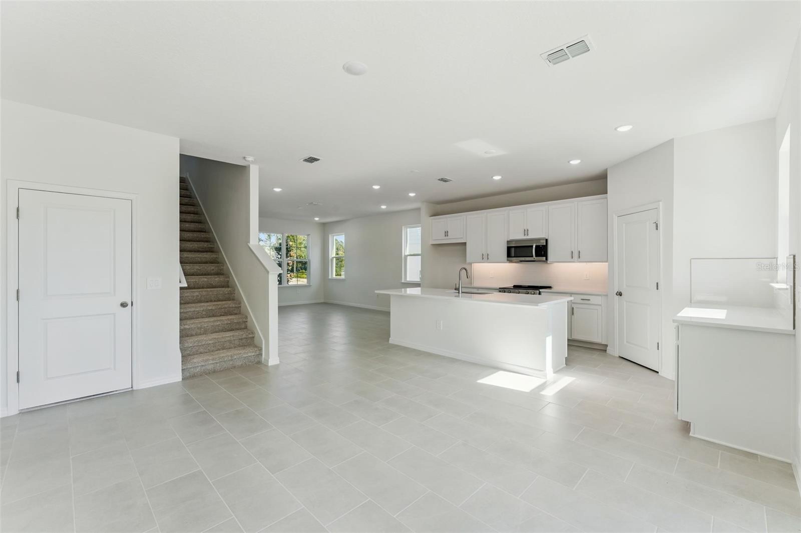 4283 Darby Ct Property Photo 8