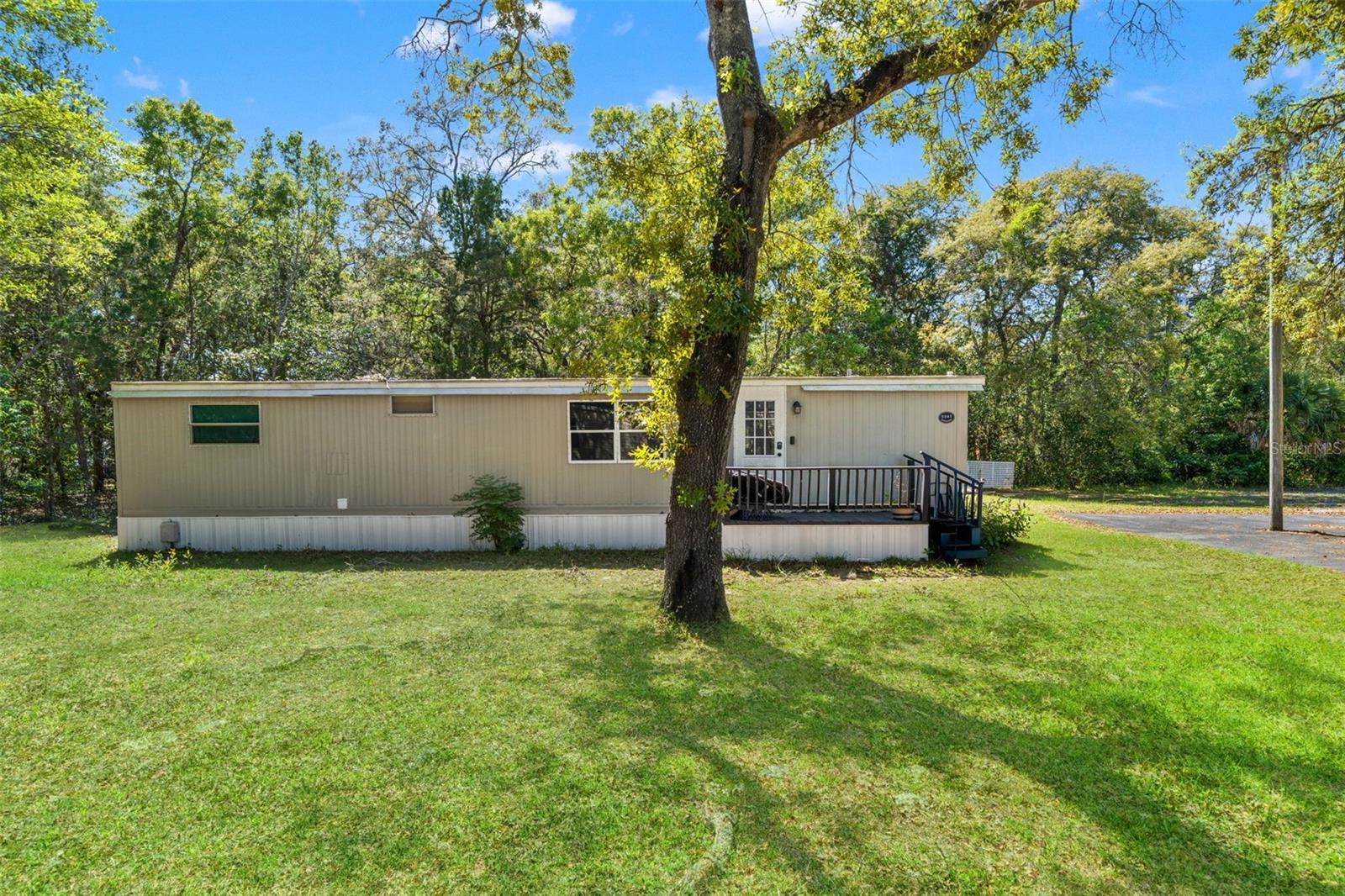 3345 Ballard St Property Photo 3