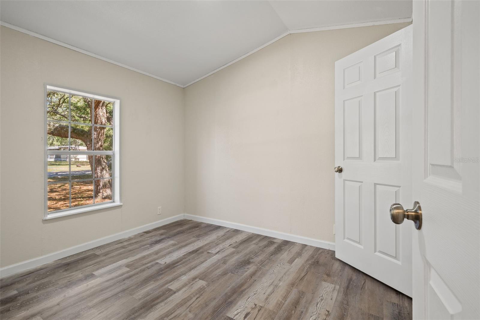 3345 Ballard St Property Photo 13