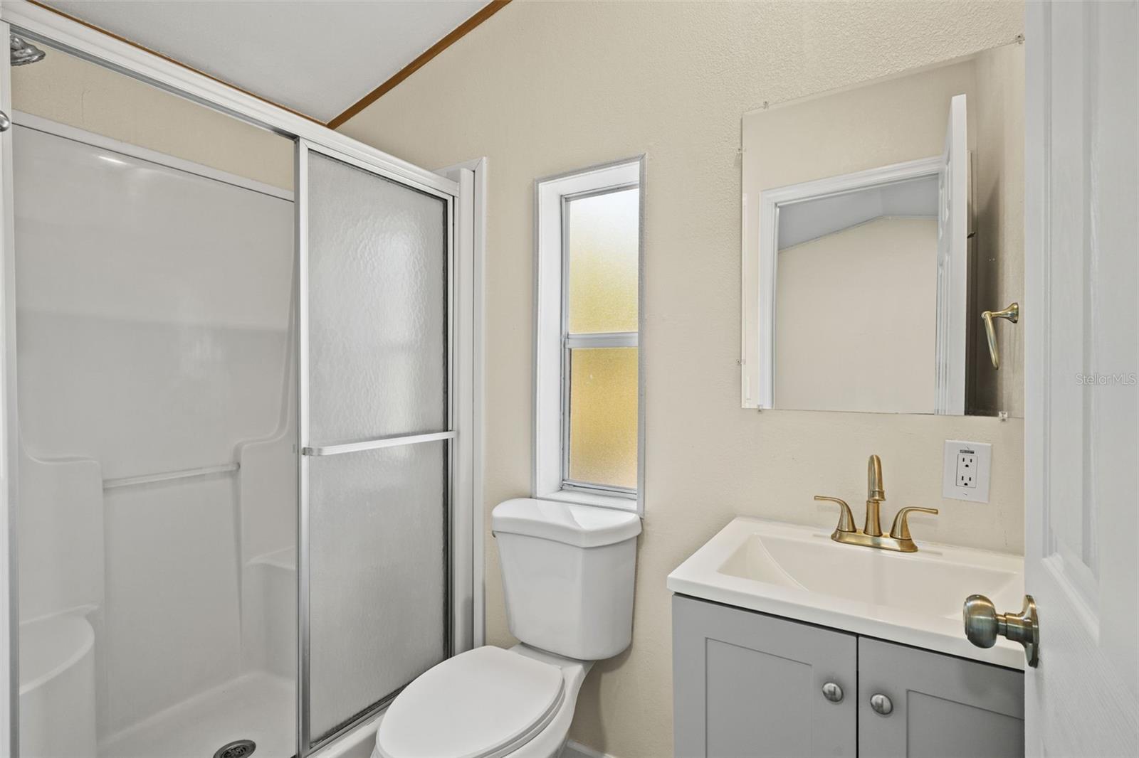 3345 Ballard St Property Photo 16