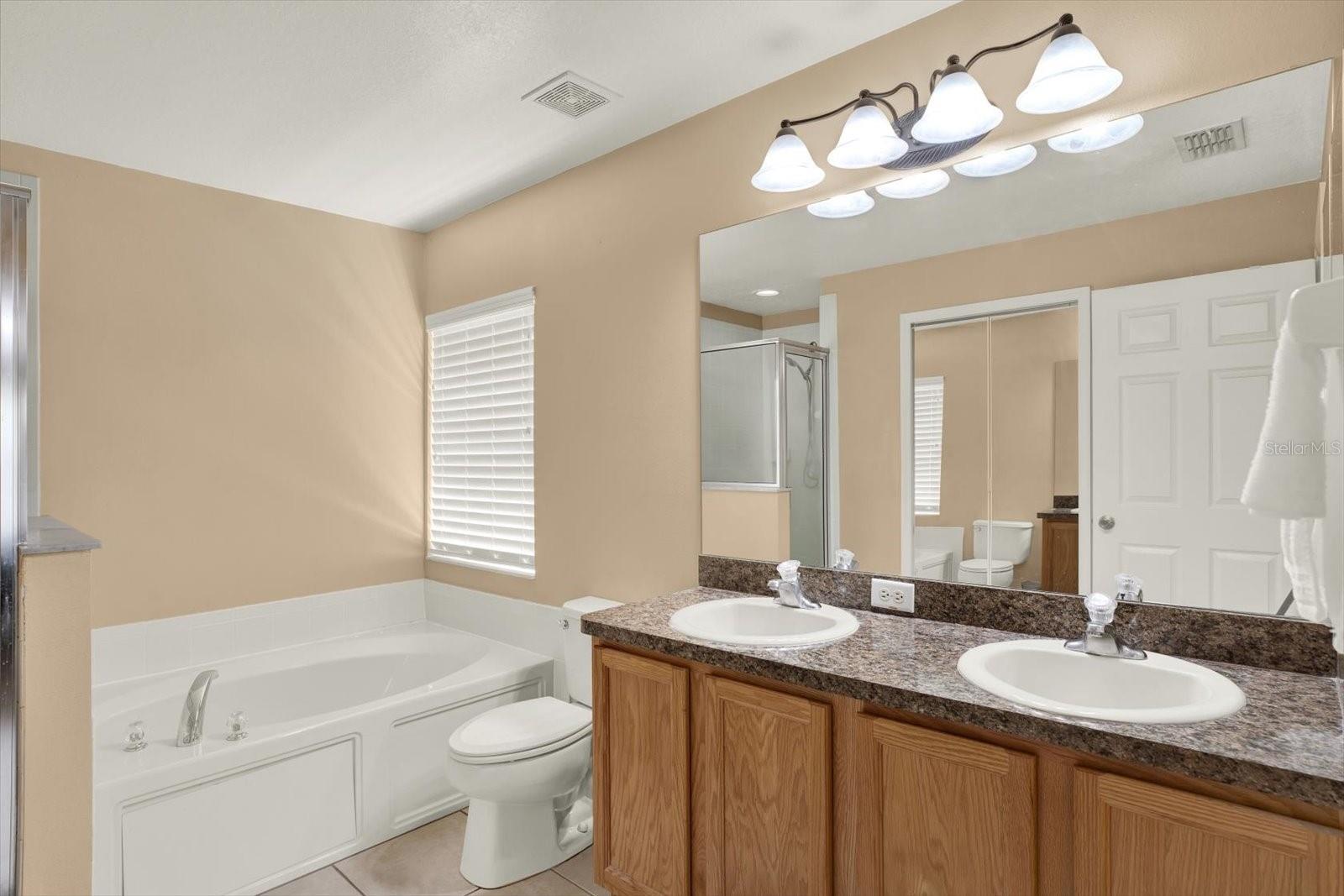 5477 Colchester Ave Property Photo 18