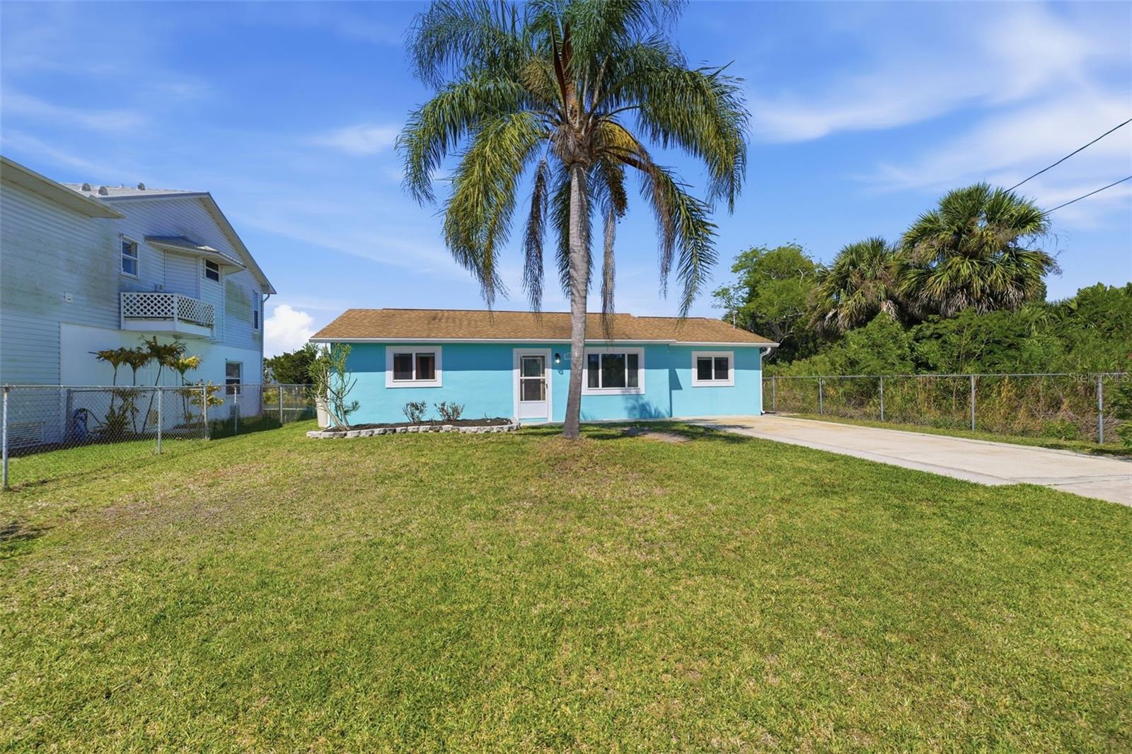 3243 Azalea Dr Property Photo 6