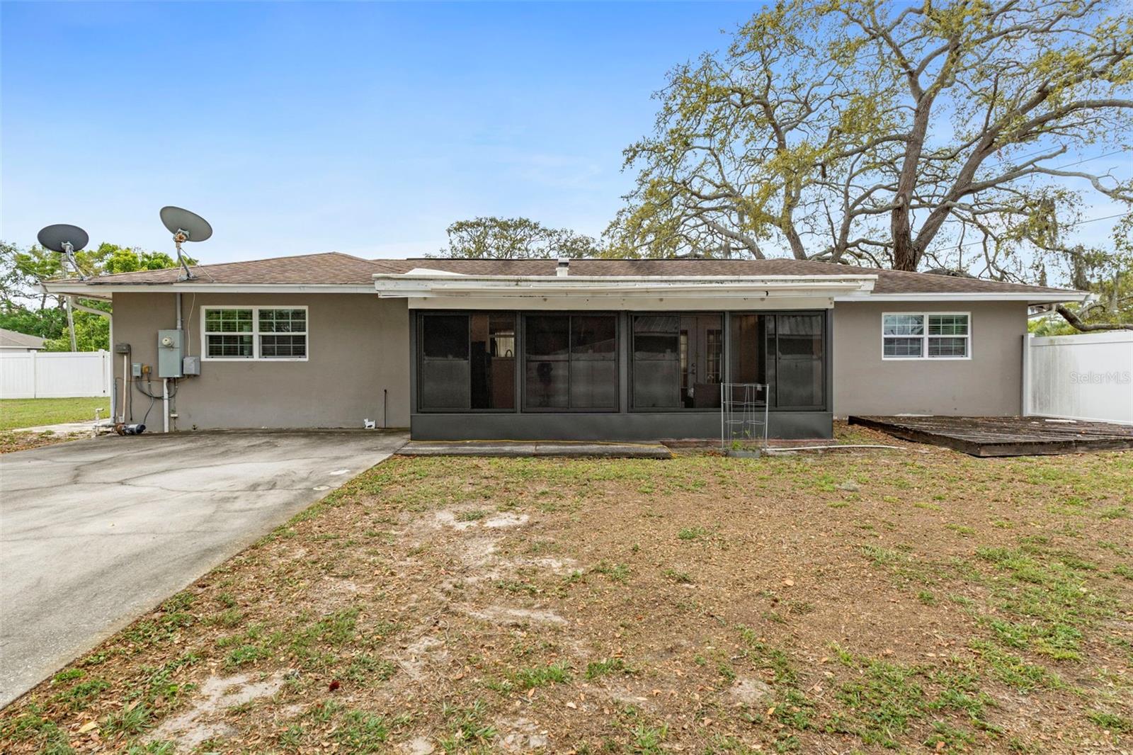 7367 Gates Cir Property Photo 8