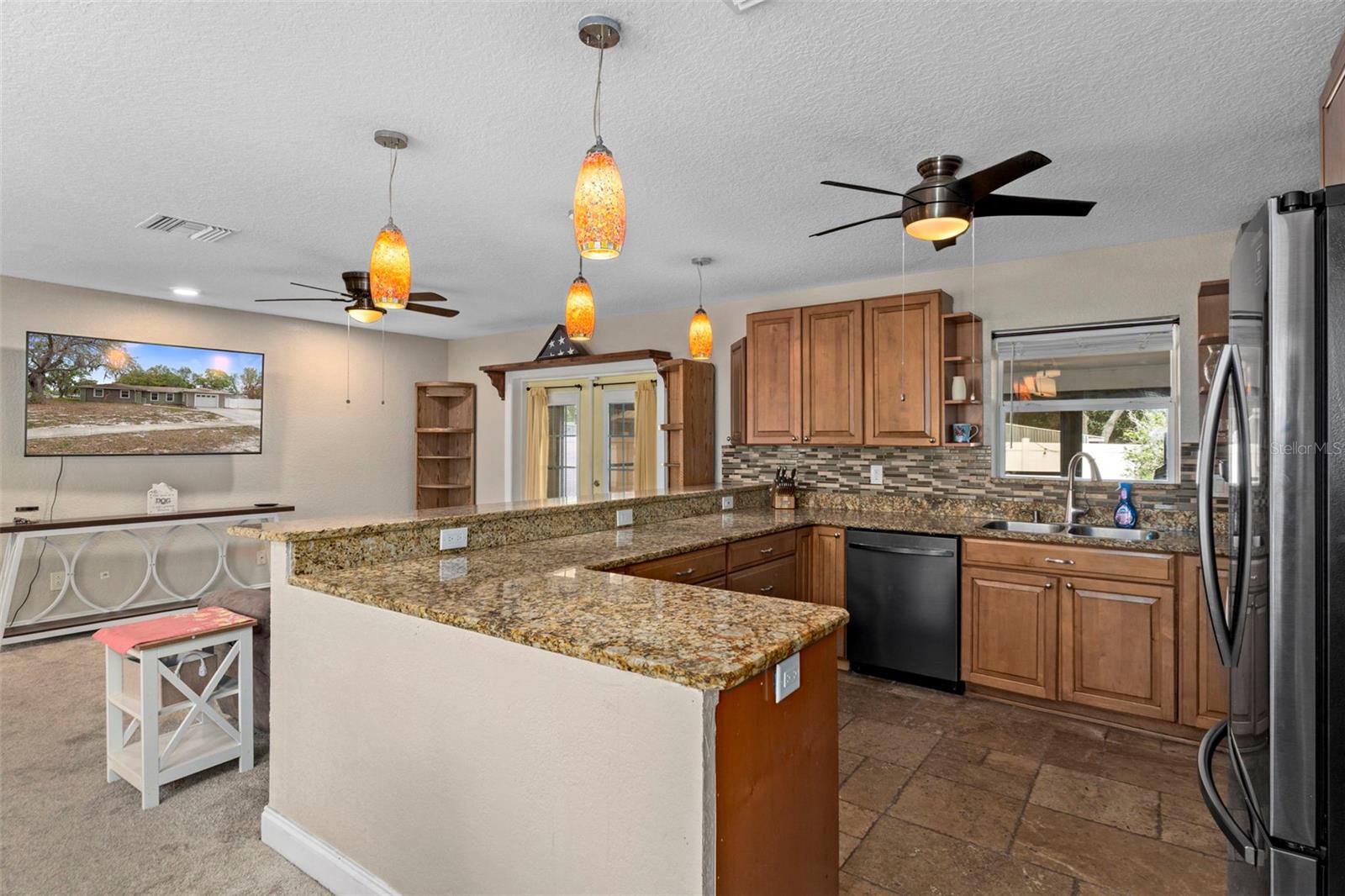 7367 Gates Cir Property Photo 12