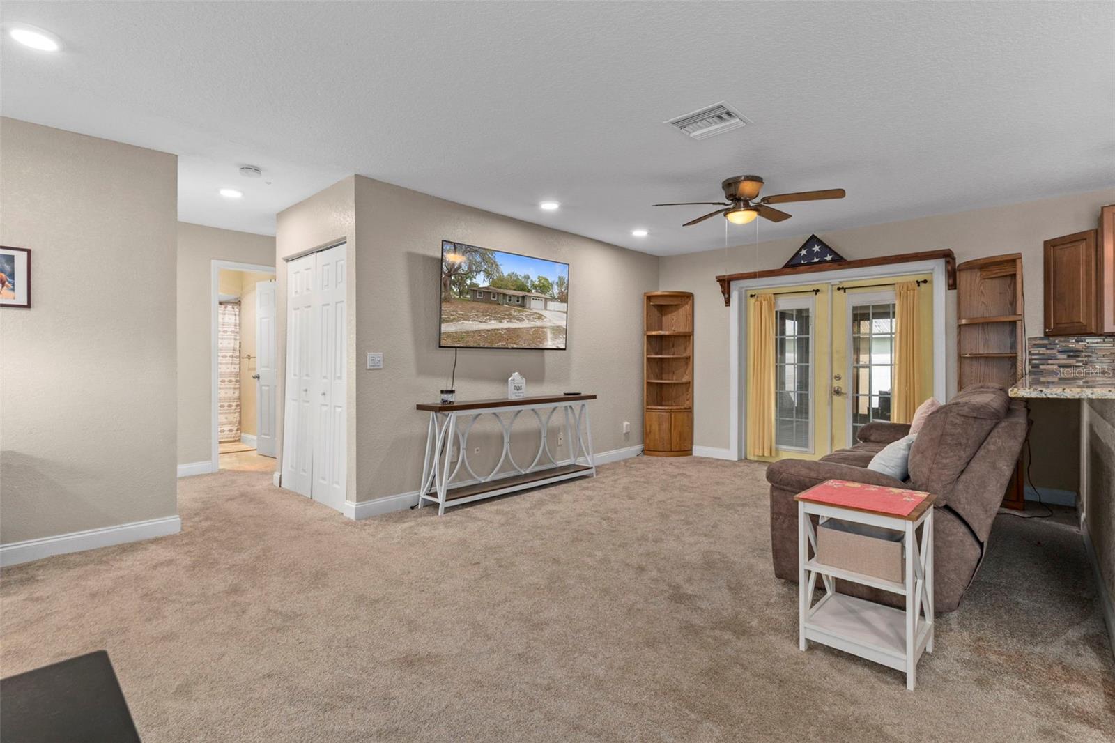 7367 Gates Cir Property Photo 17
