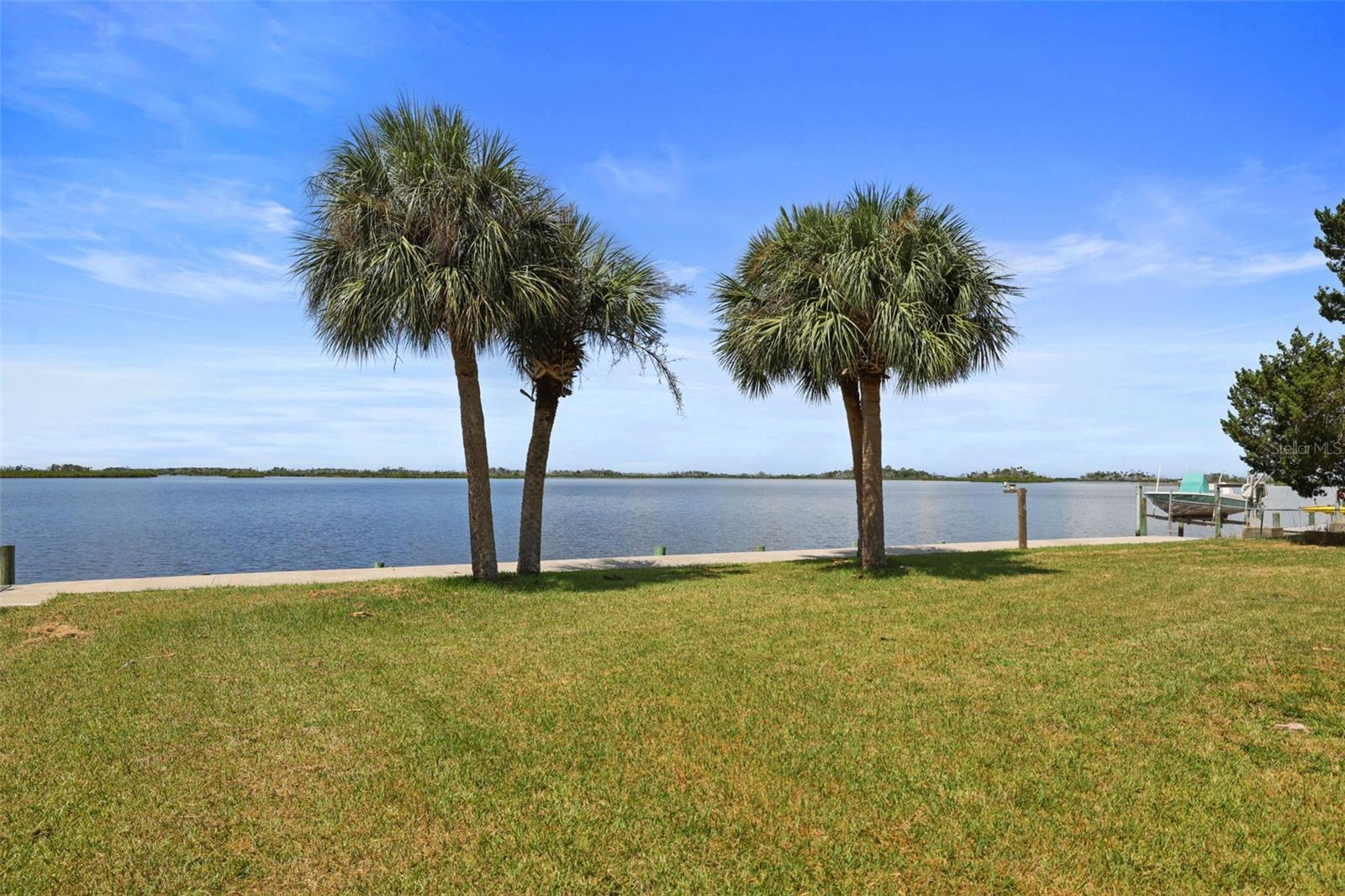 11930 W Bayshore Dr Property Photo 7