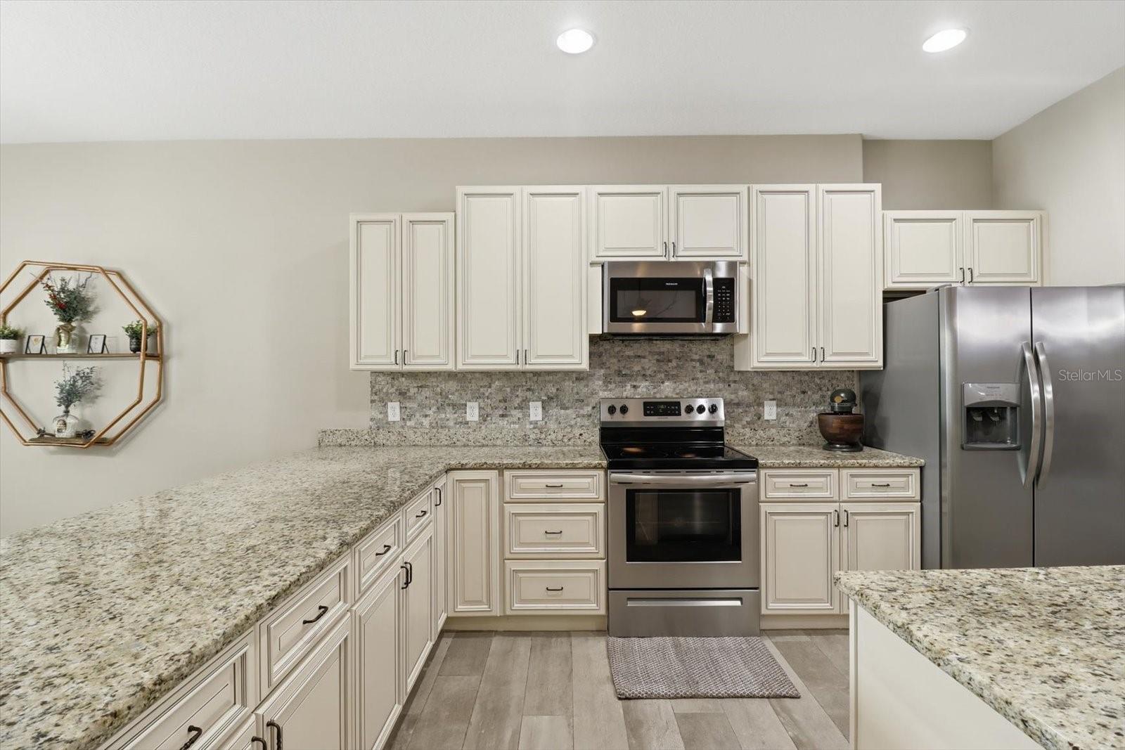 W7884646 Property Photo 16