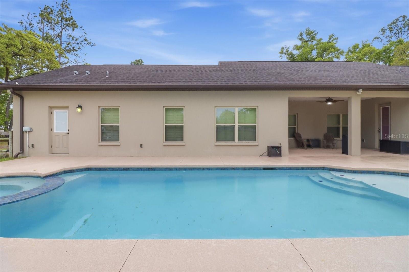 W7884646 Property Photo 46