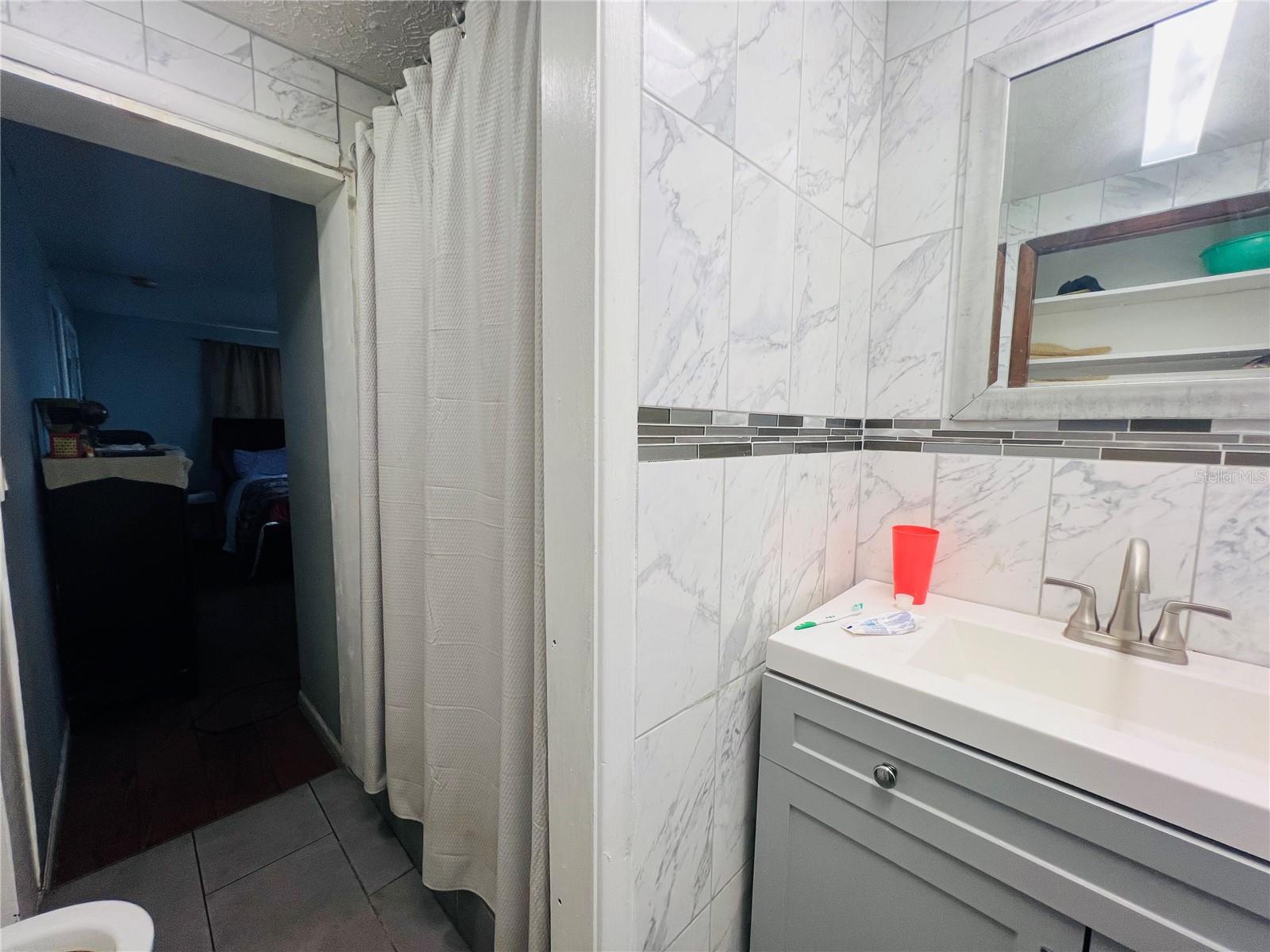 5543 Moog Rd Property Photo 11