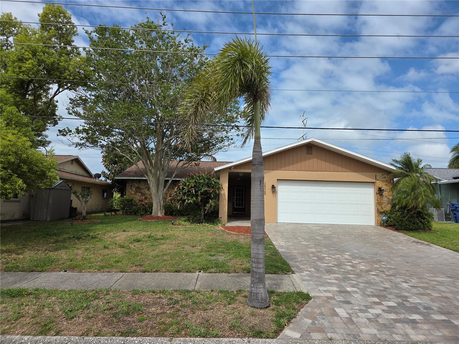 2529 San Luis Rd Property Photo 4