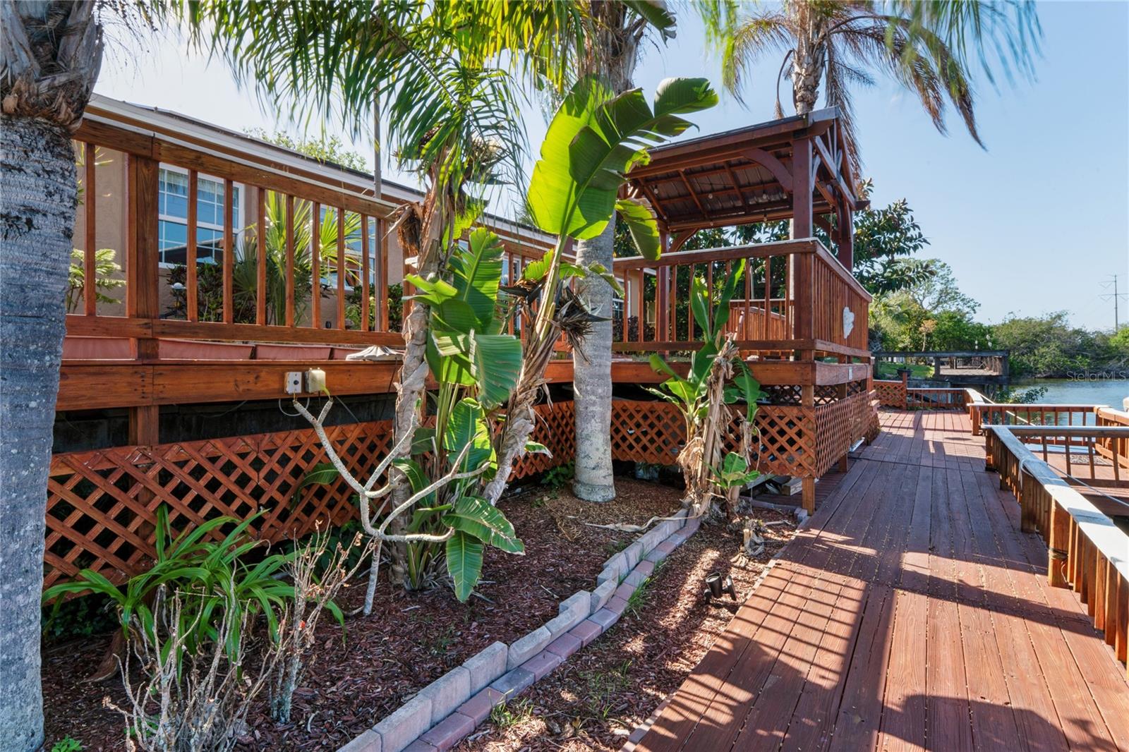 2529 San Luis Rd Property Photo 11