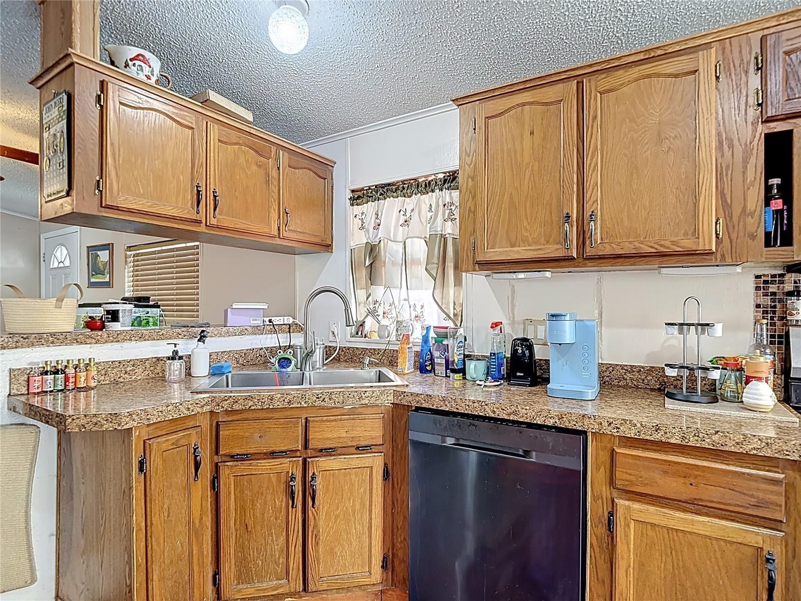 W7884686 Property Photo 16