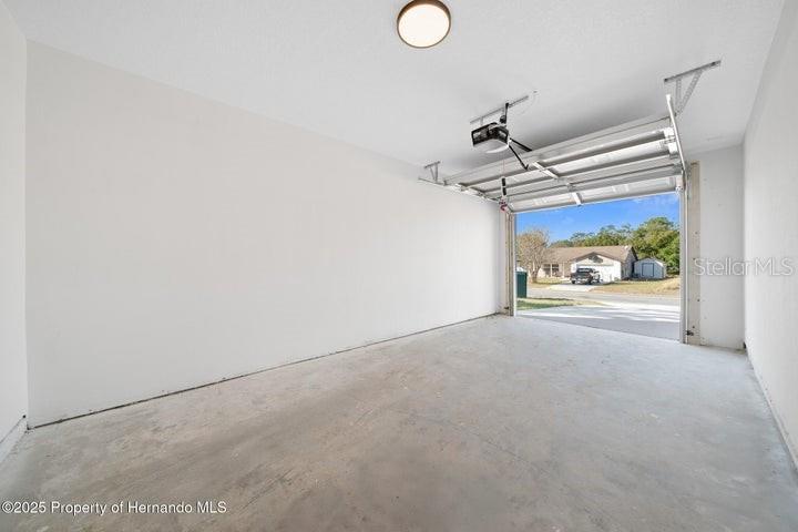 6356 Mariner Blvd Property Photo 15