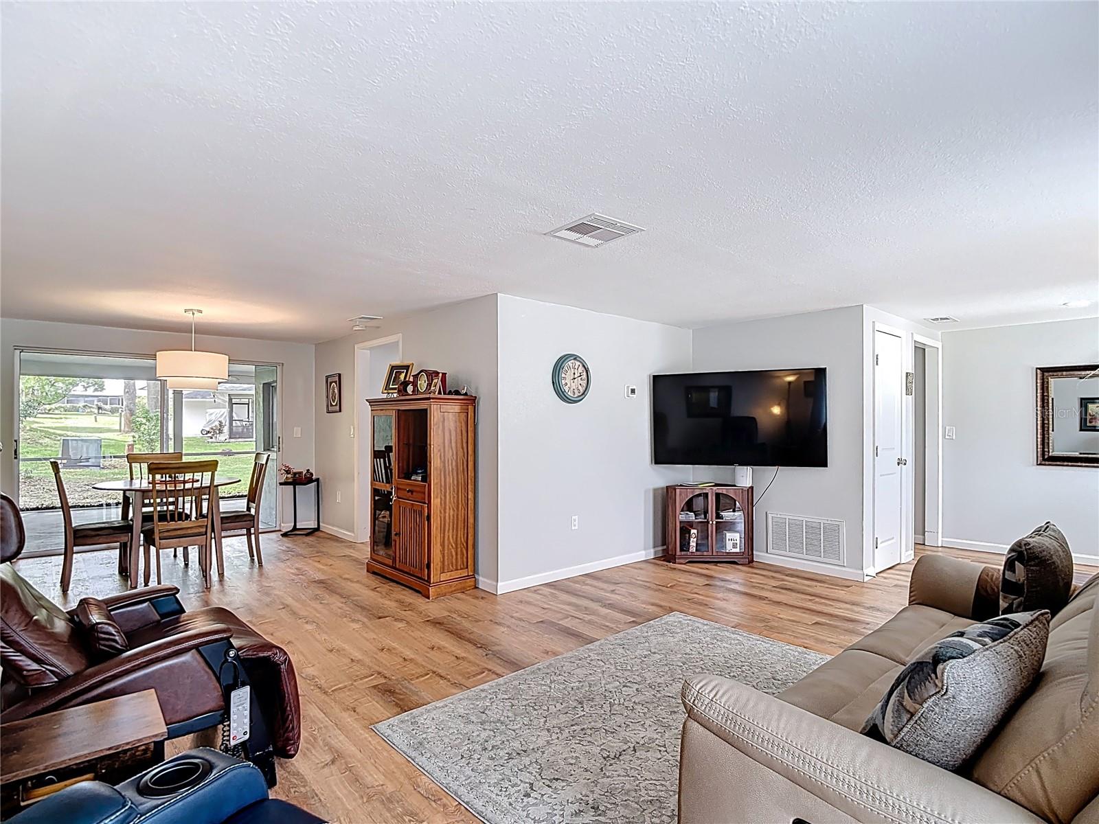 12709 Castleberry Ct Property Photo 11