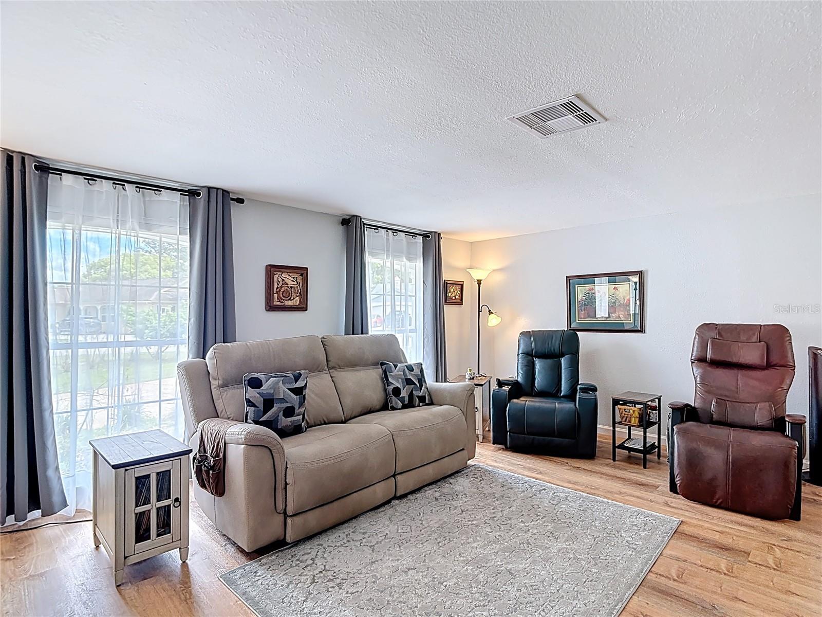 12709 Castleberry Ct Property Photo 12