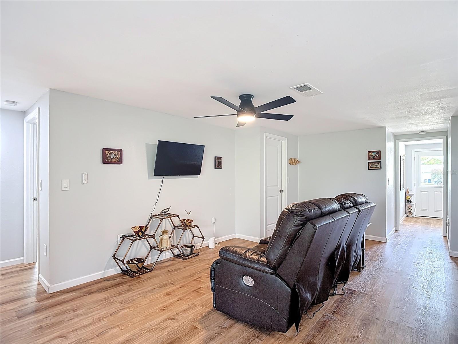12709 Castleberry Ct Property Photo 24